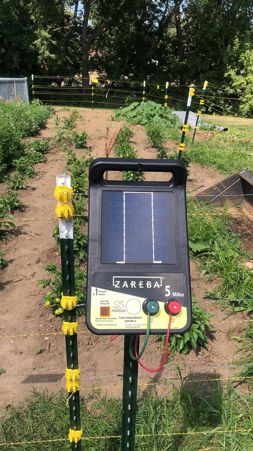 Zareba Solar Electric Fence Charger, 5 Mile Range Low Impedance Energizer | 360-Degree Rotation, T-Post Mounting Bracket, Rotational Grazing Fence Charger for Livestock & Cattle, Contain Animals customer photo 1