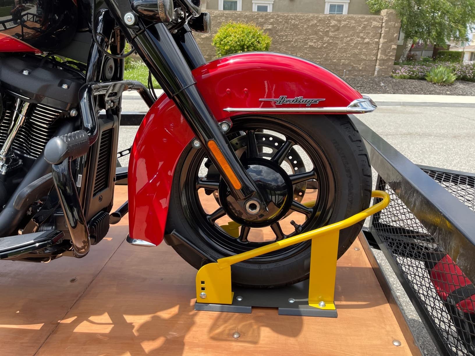 MaxxHaul Adjustable Motorcycle Wheel Chock Stand with Auto-Lock Cradle, Fits 15
