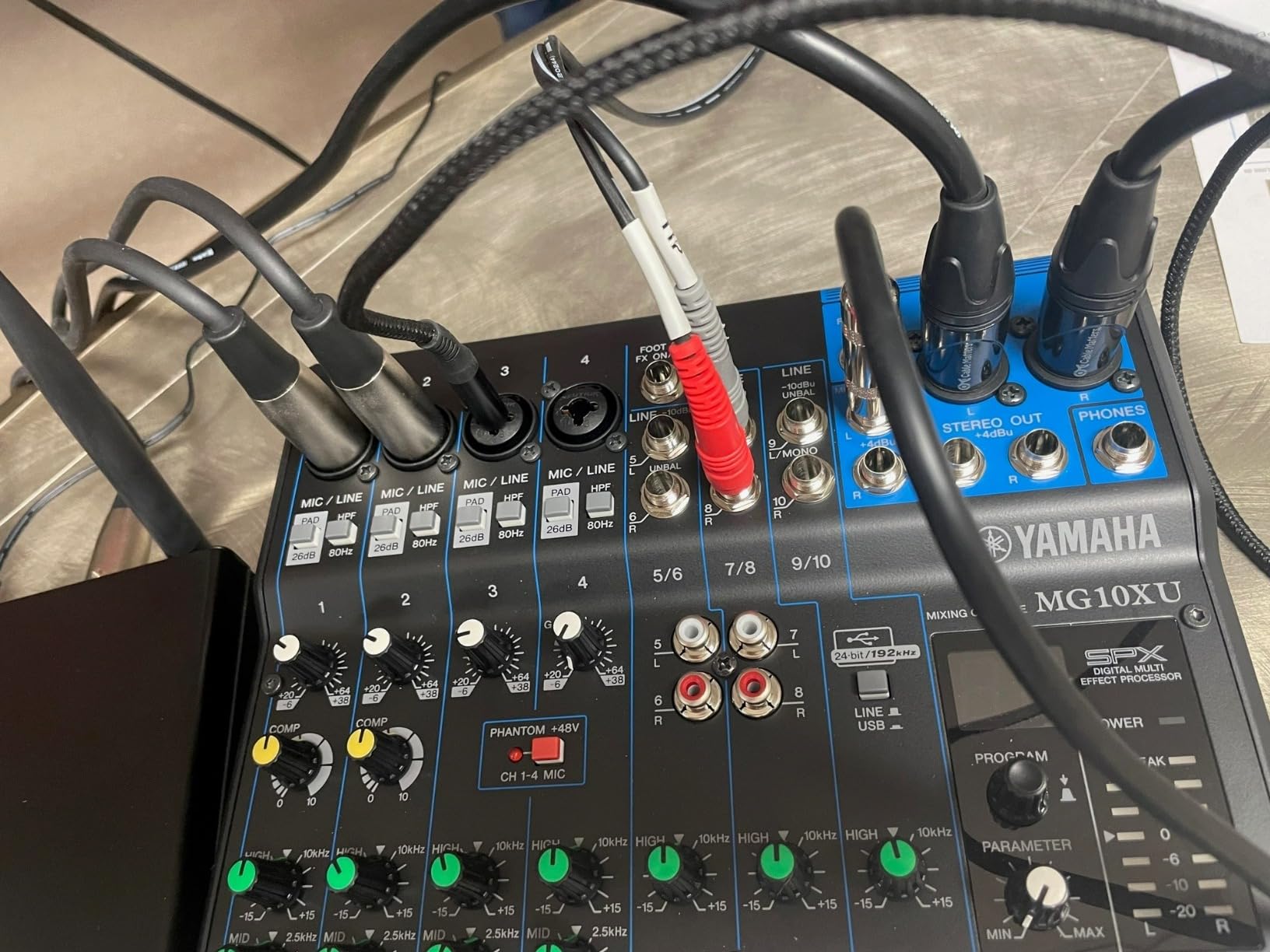 YAMAHA MG10XU 10-Input Stereo Mixer with Effects and USB Interface customer photo 1