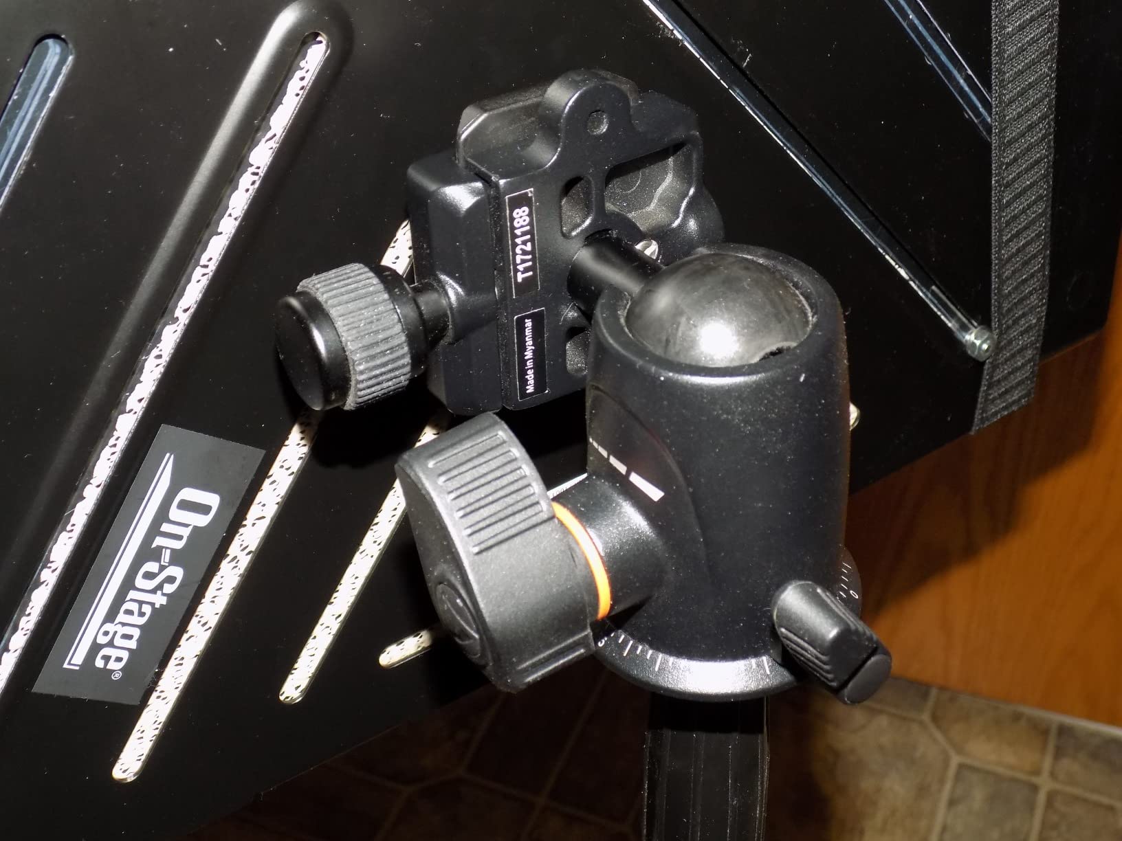 OnStage On-Stage MSA5000 Mic Stand Laptop Mount customer photo 2