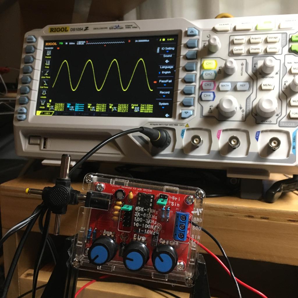 Digital Oscilloscope DS1054Z 50 MHz 4-Ch 1 GSa/s 24 Mpts 30,000 wfms/s UltraVision 7