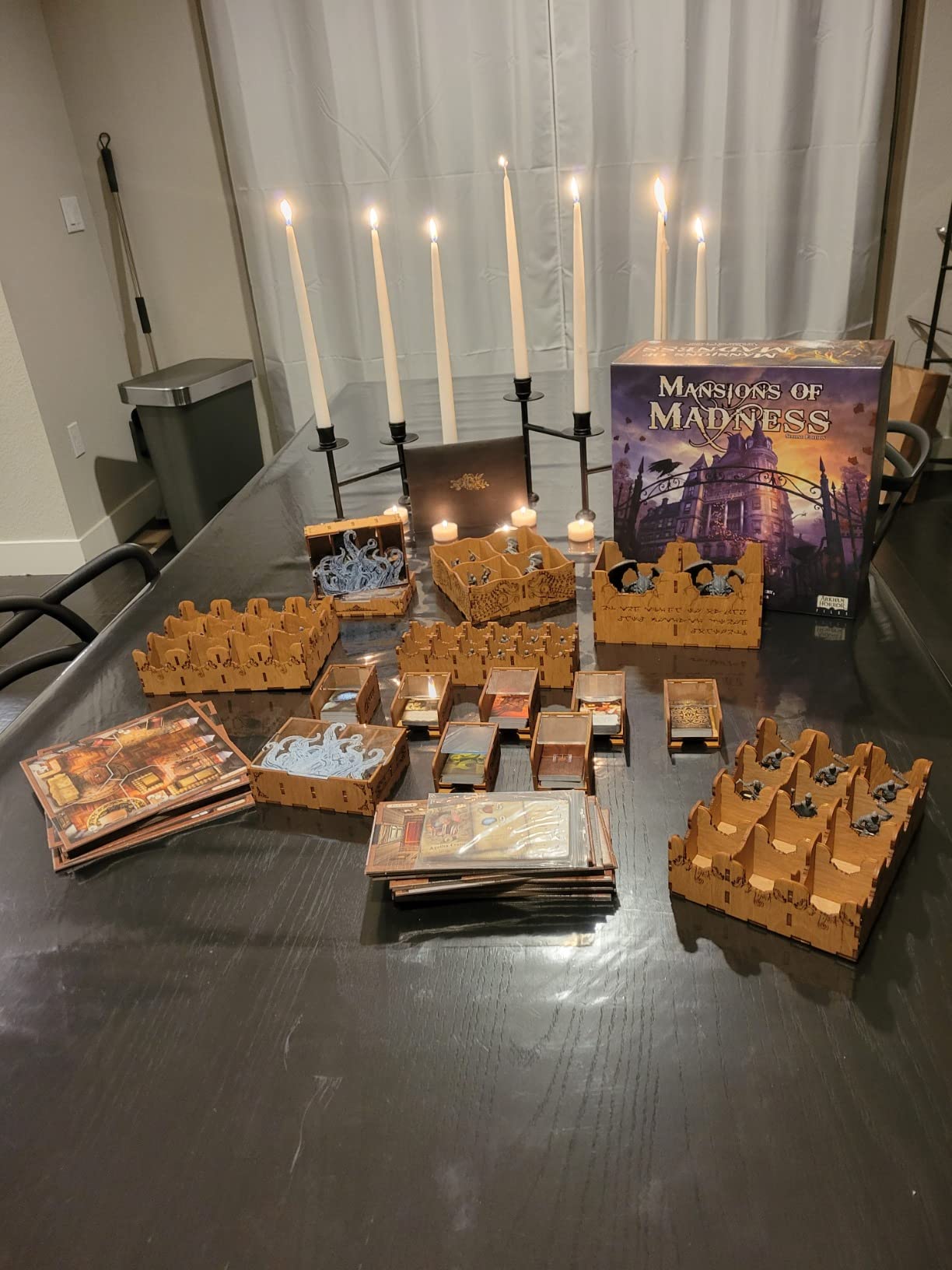 Mansions of Madness Board Game (2nd Edition) - Dive into Lovecraftian Horror and Mystery with Cooperative Gameplay! Ages 14+, 1-5 Players, 2-3 Hour Playtime customer photo 2