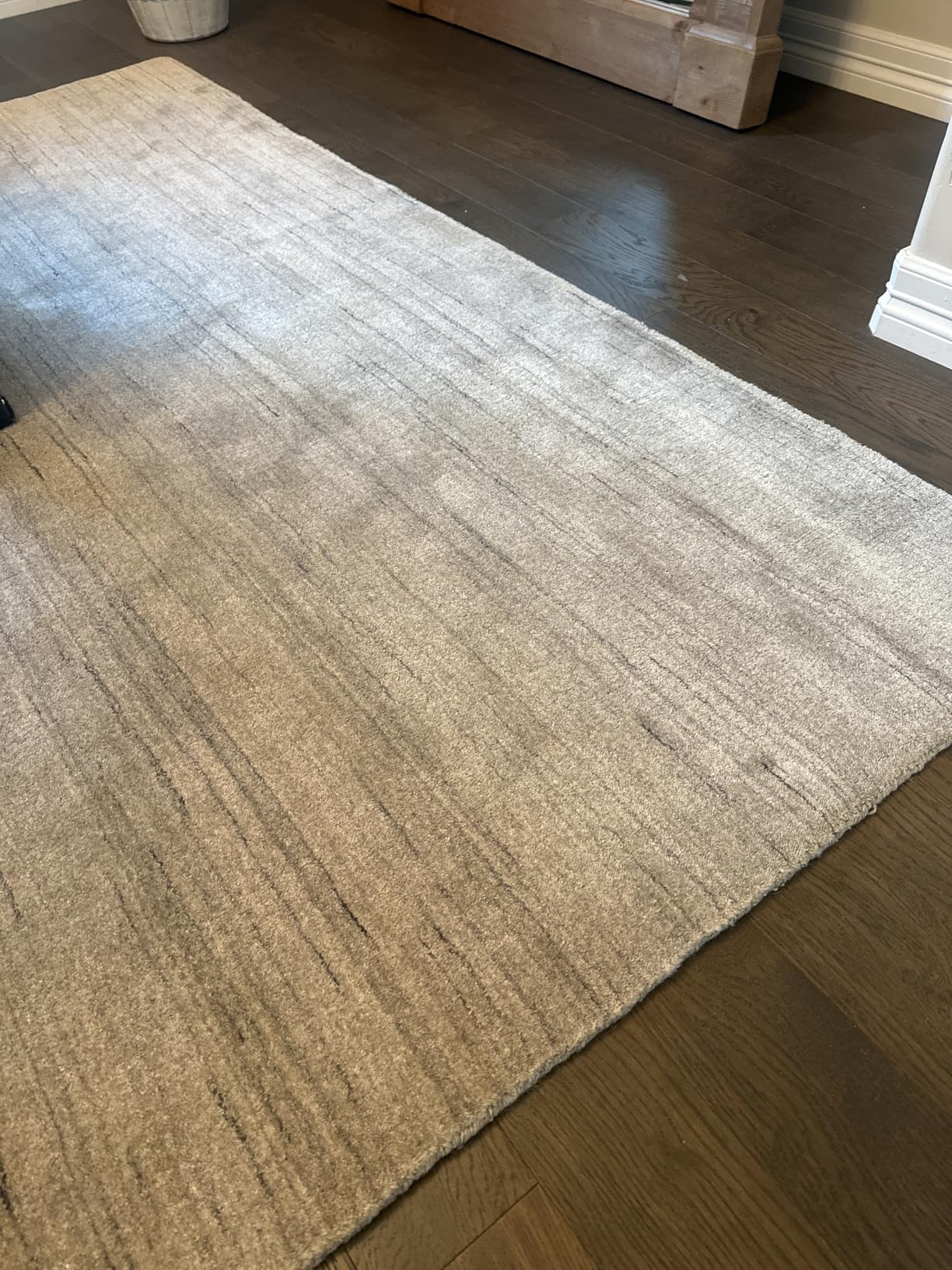 SAFAVIEH Himalaya Collection Area Rug - 9' x 12', Taupe, Handmade Wool, Ideal for High Traffic Areas (HIM820B) customer photo 2