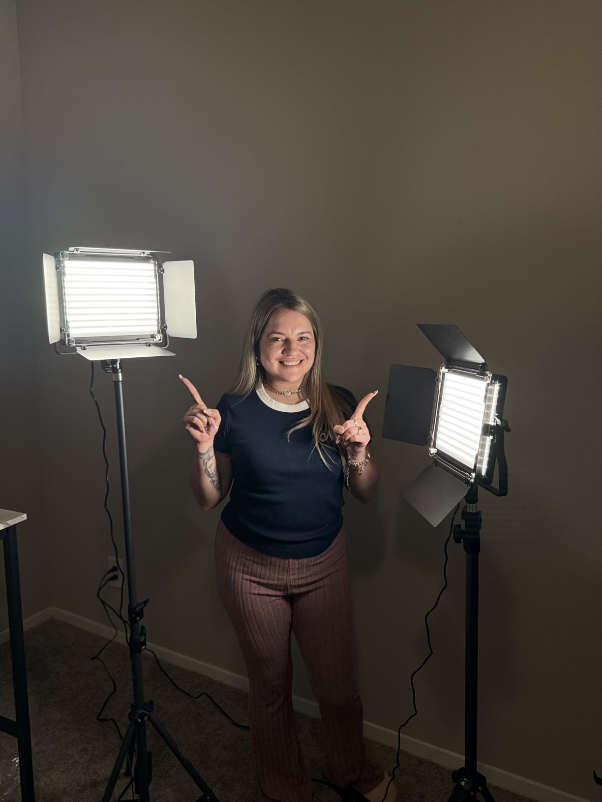 NEEWER 2 Pack Bi Color 660 LED Video Light and Stand Kit: (2) 3200-5600K CRI 96+ Dimmable Light with U Bracket and Barndoor, (2) 75 inches Light Stand for Studio Photography, Video Recording customer photo 1