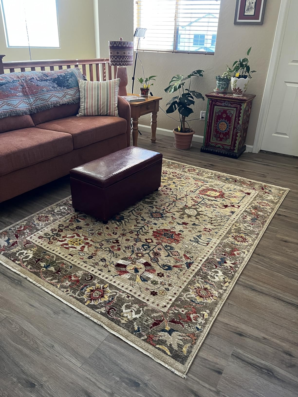 SAFAVIEH Area Rug 8x10 - Kashan Collection - Large - Blue & Tan, Traditional Oriental Design, Non-Shedding & Easy Cleaning, Ideal for Living Room, Bedroom, Office, Dining Space (KSN303G) customer photo 2