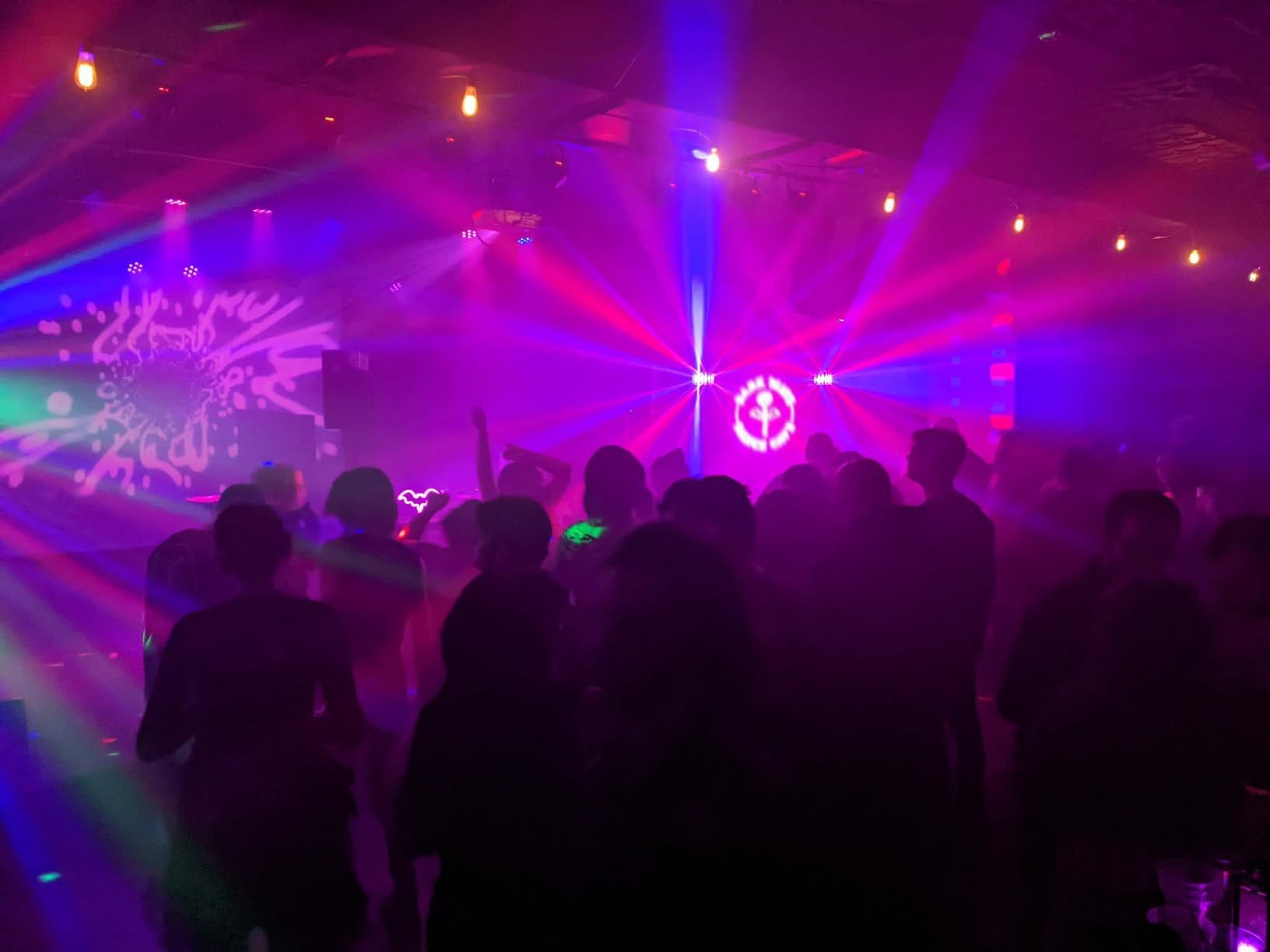 CHAUVET DJ HURRICANE HAZE 1DX (HHAZE 1DX) customer photo 1