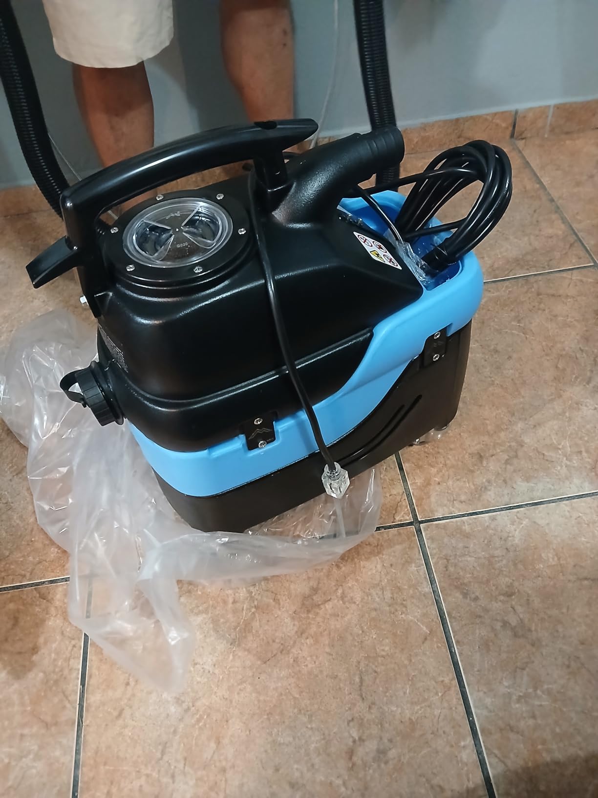 Mytee S-300H Tempo Heated Extractor - Sub-compact Machine, Full-size Performer, Blue/Black customer photo 1