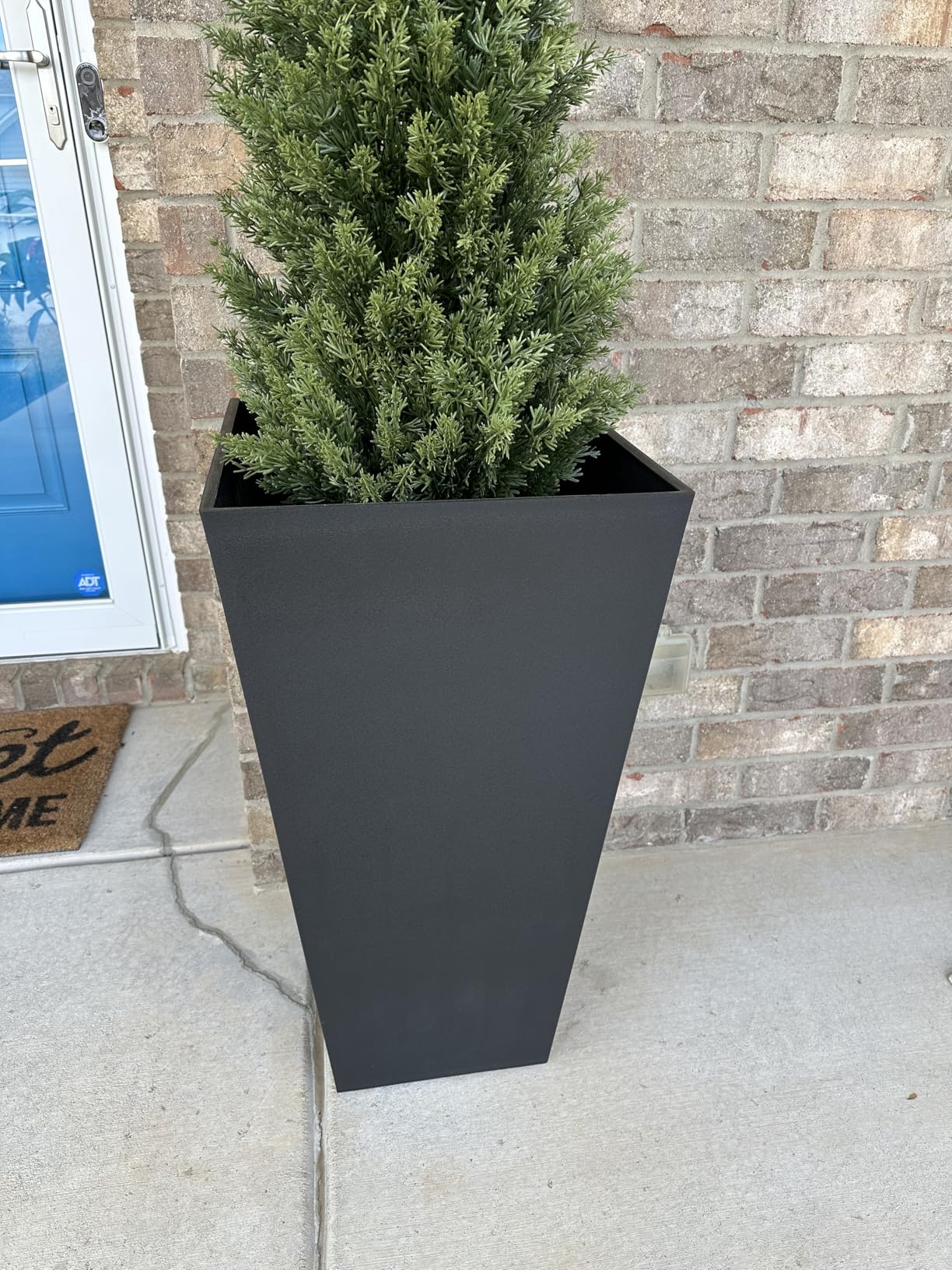Veradek V-Resin Indoor/Outdoor Taper Planter, Set of 2 (30 inch, Black) customer photo 2