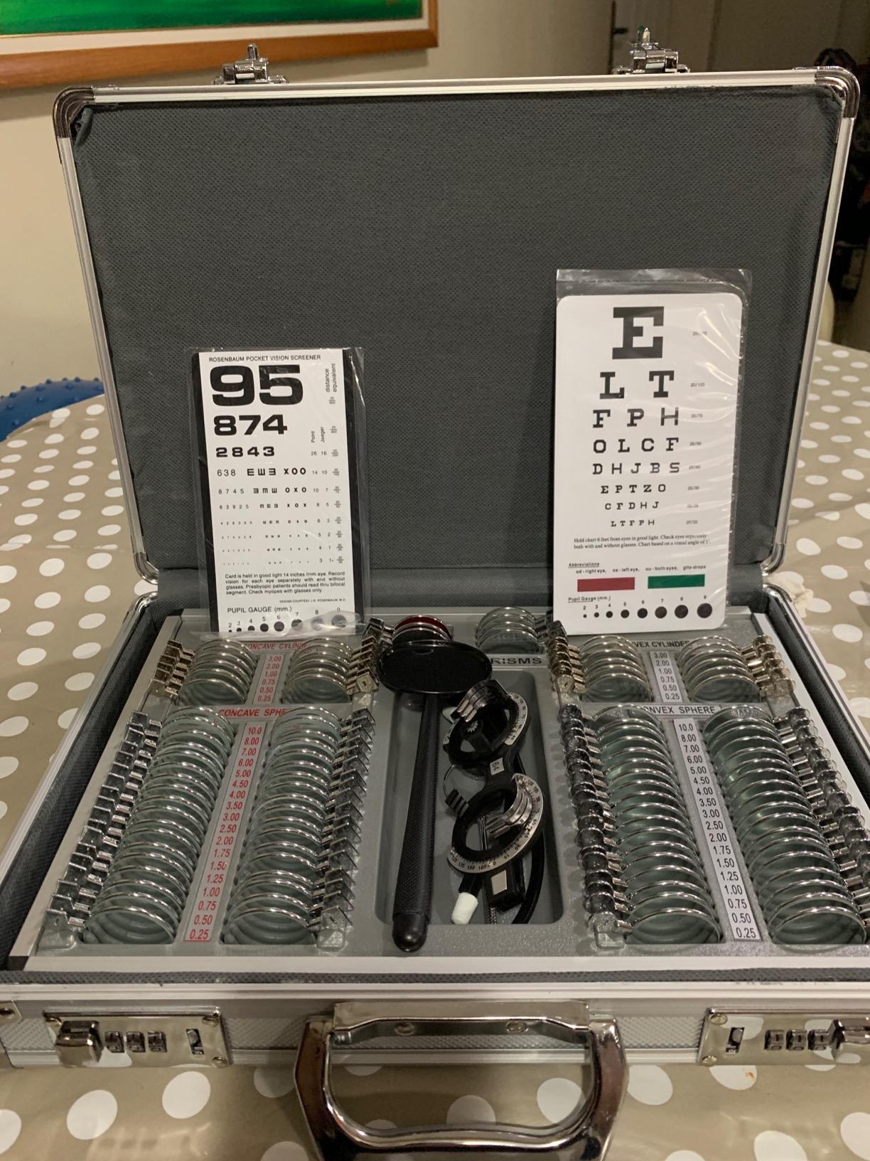 Optical 158 pieces Trial Lens Set Plastic Rim Ophthalmic Trial case lenses with Aluminum Case customer photo 1