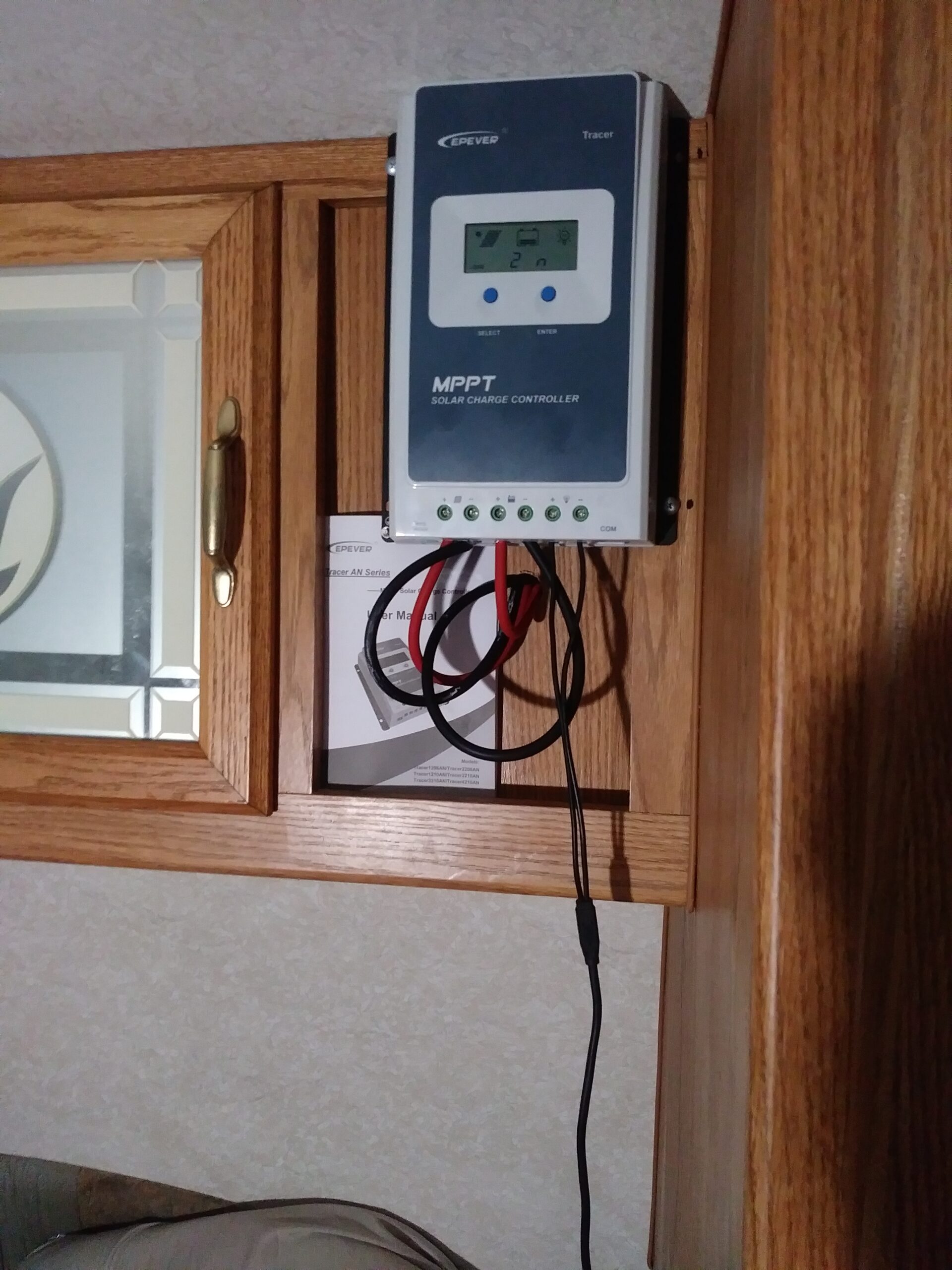 MPPT Solar Charge Controller 40A 12V 24V Auto Max PV 100V Solar Panel Regulator Common Negative Ground LCD Display Tracer4210AN G3 for Gel Flooded Sealed LiFePO4 Lithium Battery (40A MPPT) customer photo 1