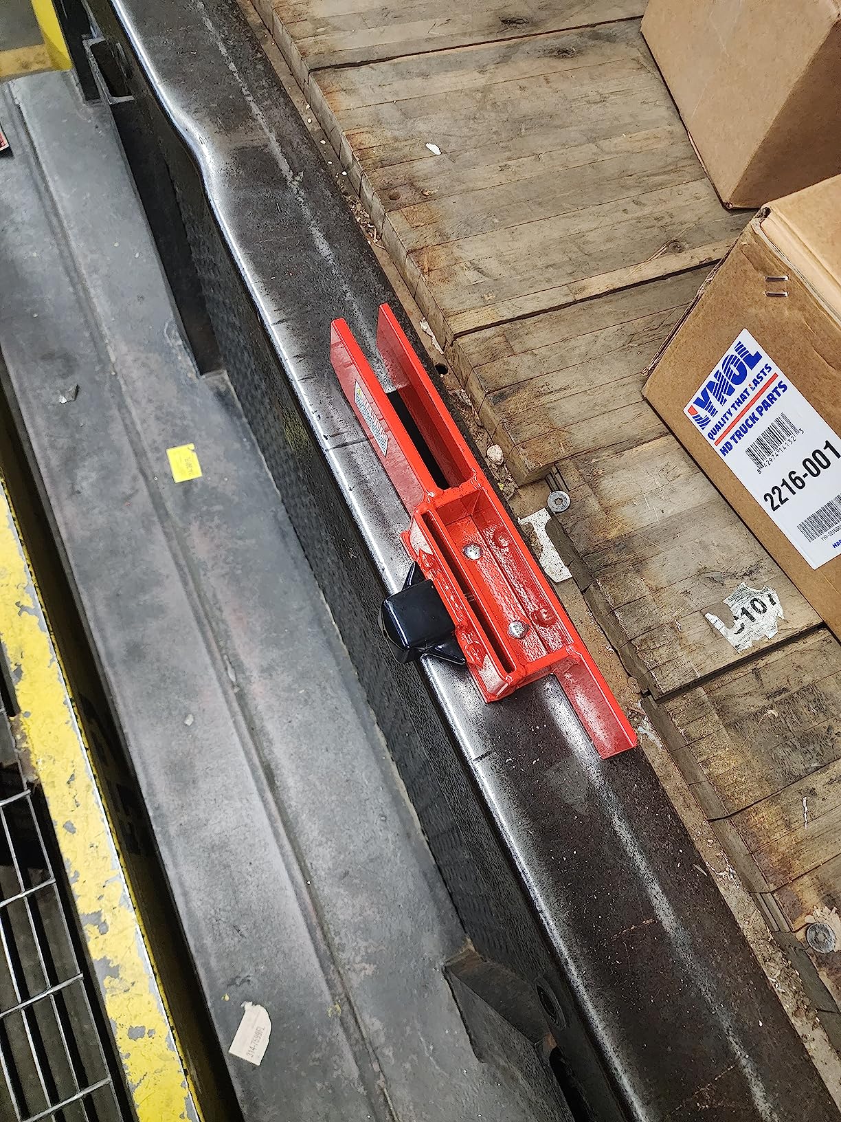 Heavy Duty Rolling Door Lock - Maximum Security for Storage Container, Trailer, or Box Truck Lock - Keyed Roll Up Door Security customer photo 2