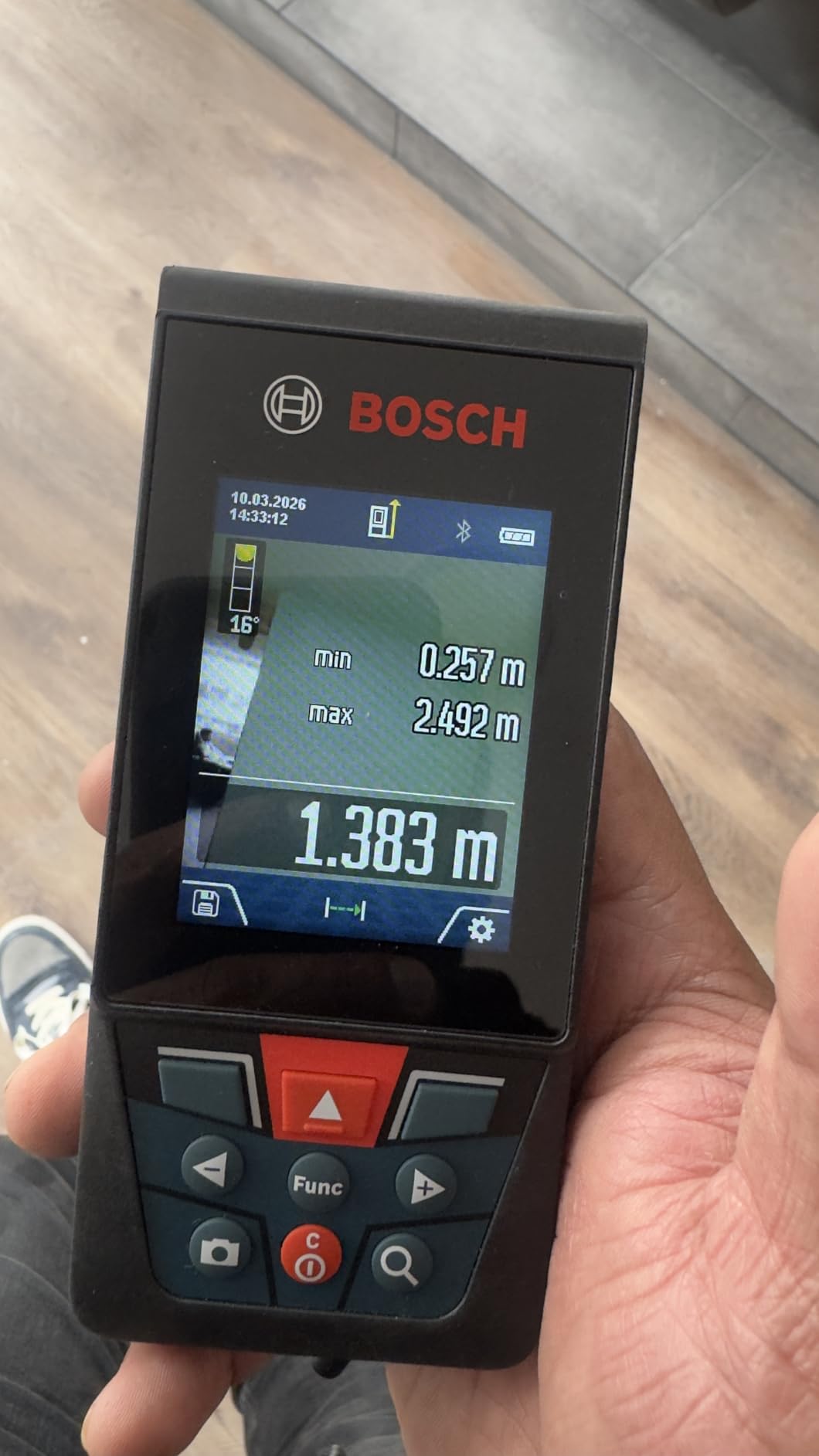 BOSCH GLM400C 400 Ft Blaze Outdoor Connected Laser Measure with Viewfinder customer photo 2