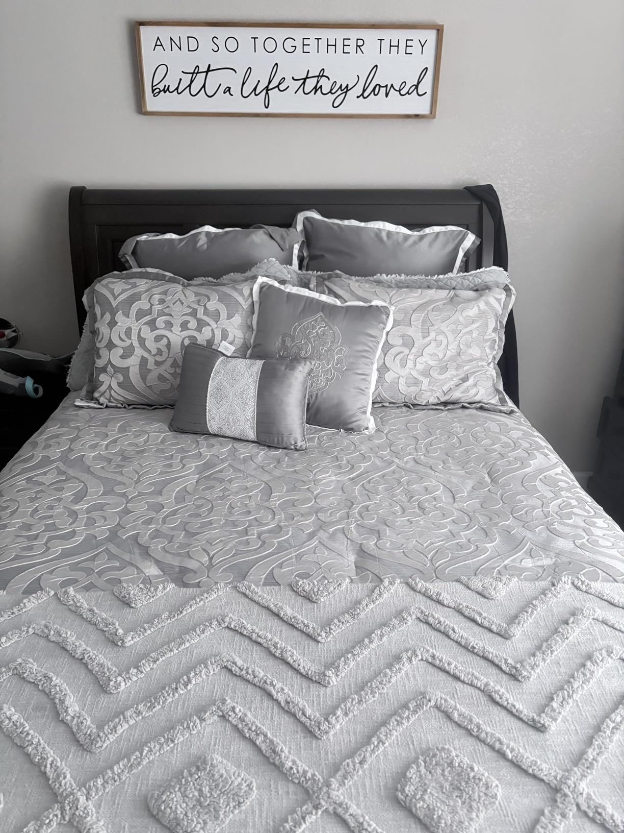 Madison Park Odette Cozy Comforter Set Jacquard Damask Medallion Design - Modern All Season, Down Alternative Bedding, Shams, Decorative Pillow, King(104 in x 92 in), Tan 8 Piece customer photo 1