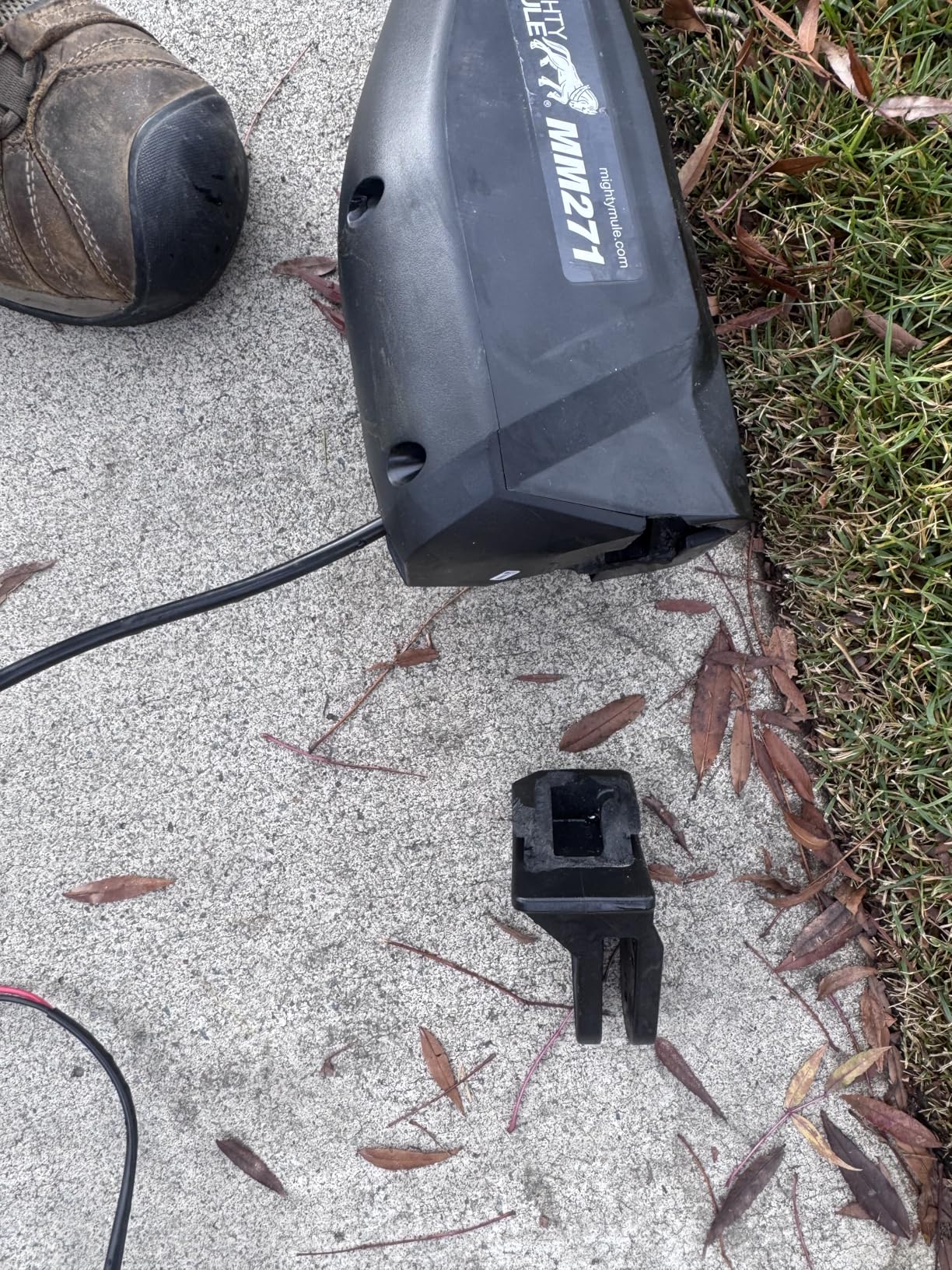 Mighty Mule MM271 Automatic Gate Opener, Solar Ready, Comes with Gate Opener Remote and More-Up to 12ft Long or 300lb, Black, 1 Gate Opener Kit customer photo 2