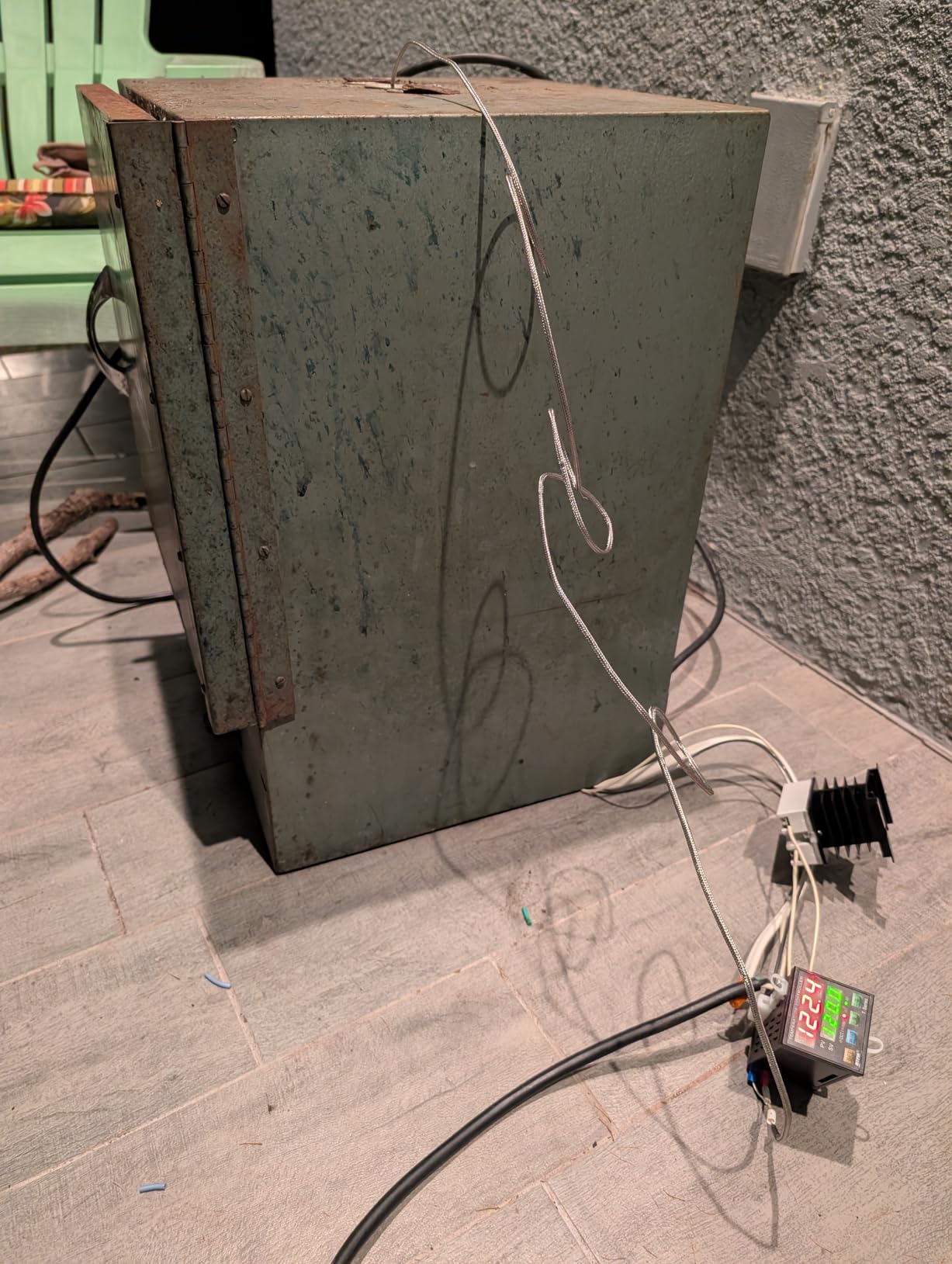 PID Temperature Controller Meter Indicator, Jaybva Digital Universal Thermostat C and Fahrenheit F Display SSR and Alarm Output 40A Solid State Relay and Thermocouple Probe Heat Sink Included customer photo 1