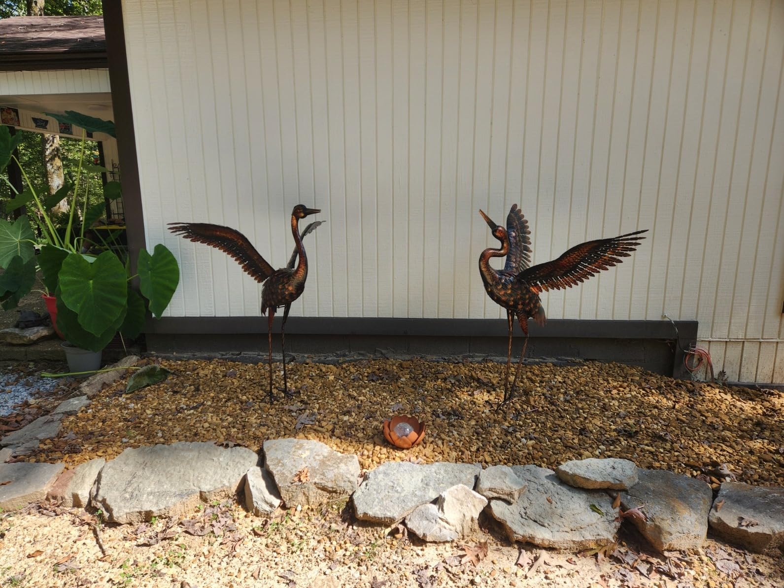 chisheen Garden Statue Outdoor Metal Heron Crane Yard Art Sculpture for Lawn Patio Backyard Decoration, 46 inch (2-Pack) customer photo 2