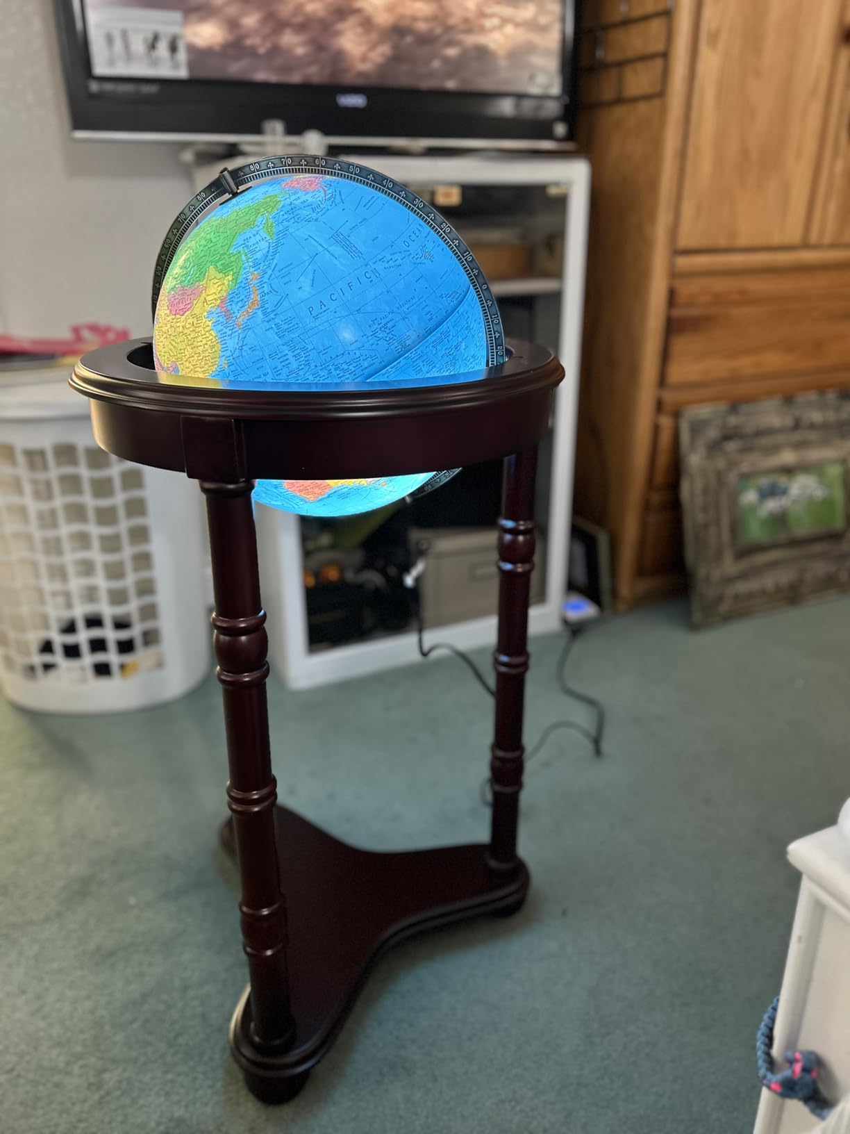 Replogle Lancaster Illuminated 12'' Diameter Globe, USA Cartography with Cherry Finished Hardwood Stand and Blue Ocean Globe Ball customer photo 2