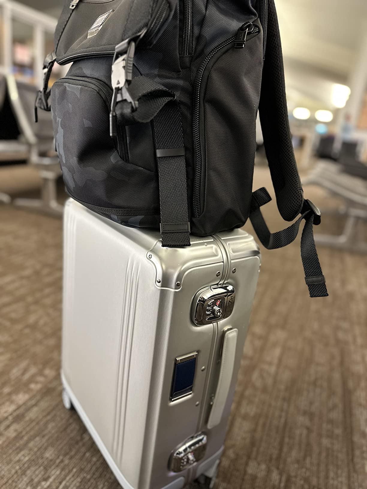 Pursuit Aluminum Hardside Travel Case (Silver, Medium Travel Case) customer photo 1