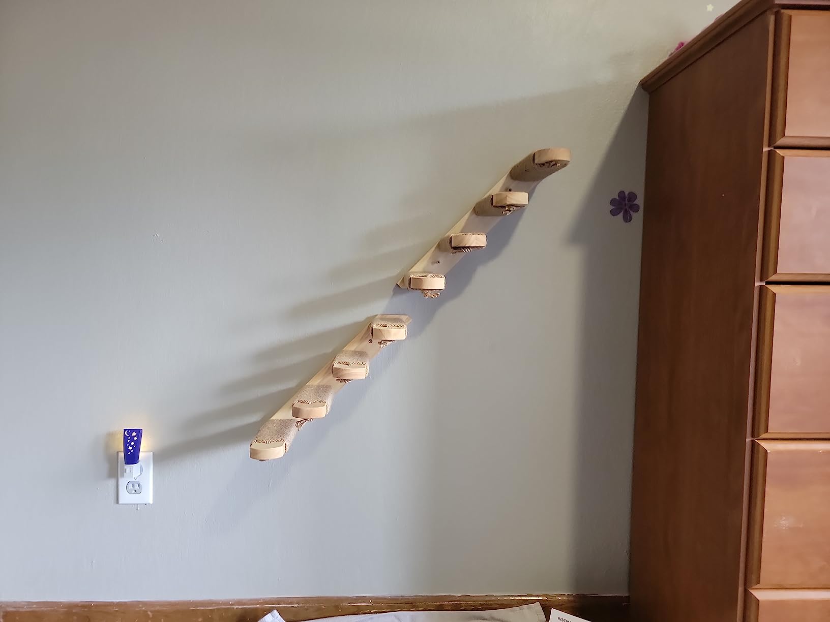 FUKUMARU Cat Climbing Shelf Wall Mounted, Four Step Cat Stairway with Jute Scratching for Kitten Perch Platform Walls Furniture customer photo 2