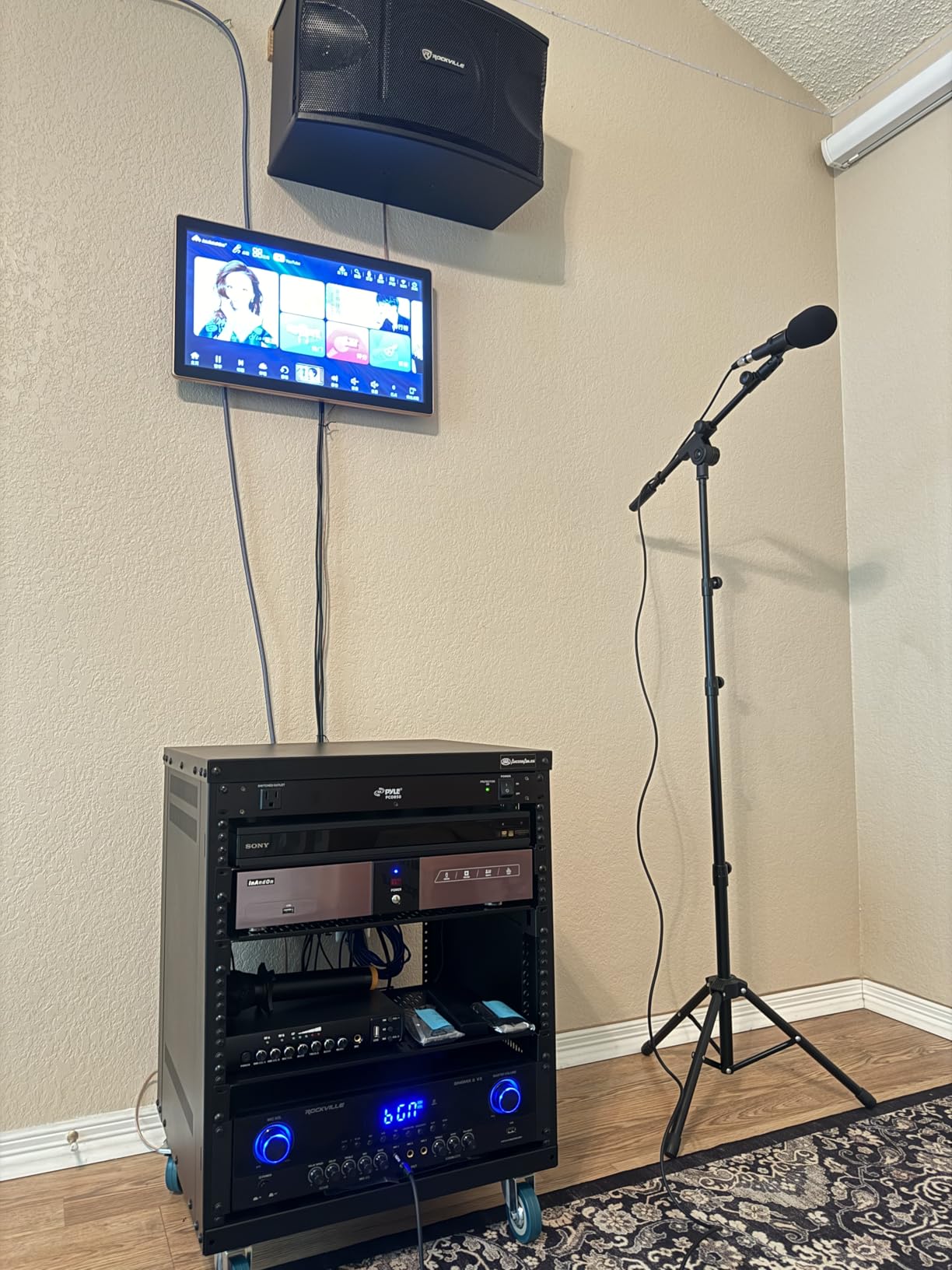 2025 New Chinese Karaoke Machine KV-V5 MAX Karaoke Player, with Reverb Wireless Microphone, Pihaosen 22-inch capacitive Touch Screen Free Cloud Download Function YouTube APP Online Play customer photo 2