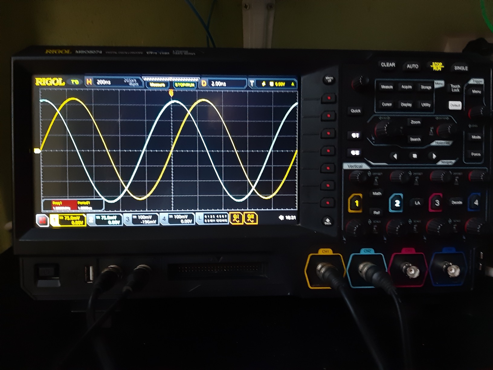 MSO5074 - Four Channel, 70 MHz Digital/Mixed Signal Oscilloscope customer photo 2