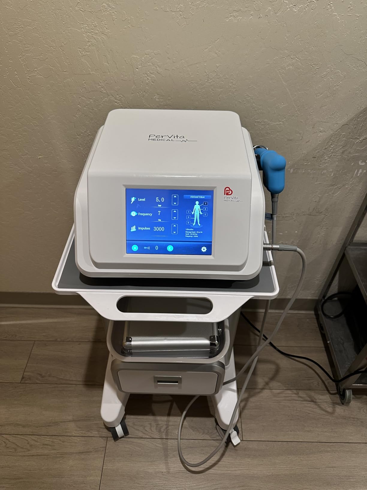 PerVita Medical Extracorporeal Shock Wave Therapy ESWT Machine for Joint and Muscle Pain Relief customer photo 2