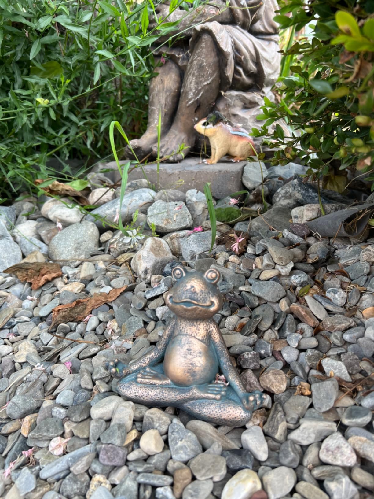 Nacome Meditating Frog Miniature Figurine, Zen Yoga Frog Garden Statue Ornament - Indoor/Outdoor Garden Sculpture for Fairy Garden, Home, Patio, Deck, Porch Yard Art Decoration, 5 inch (Copper) customer photo 2