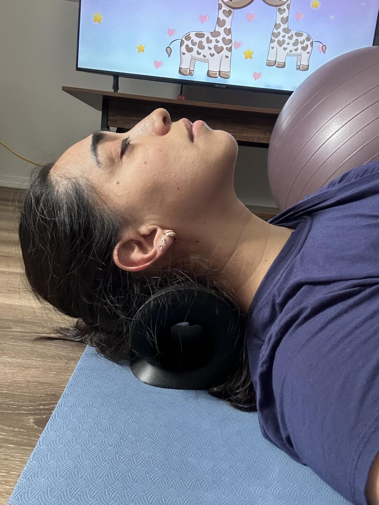 RESTCLOUD Neck and Shoulder Relaxer, Cervical Traction Device for TMJ Pain Relief and Cervical Spine Alignment, Chiropractic Pillow, Neck Stretcher (Black) customer photo 2