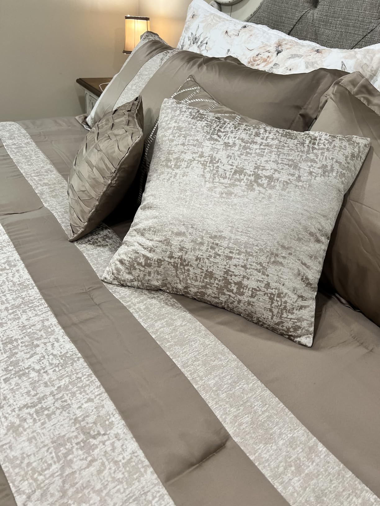 Madison Park Luxury Comforter Set-Traditional Jacquard Design All Season Down Alternative Bedding, Matching Bedskirt, Decorative Pillows, King(104