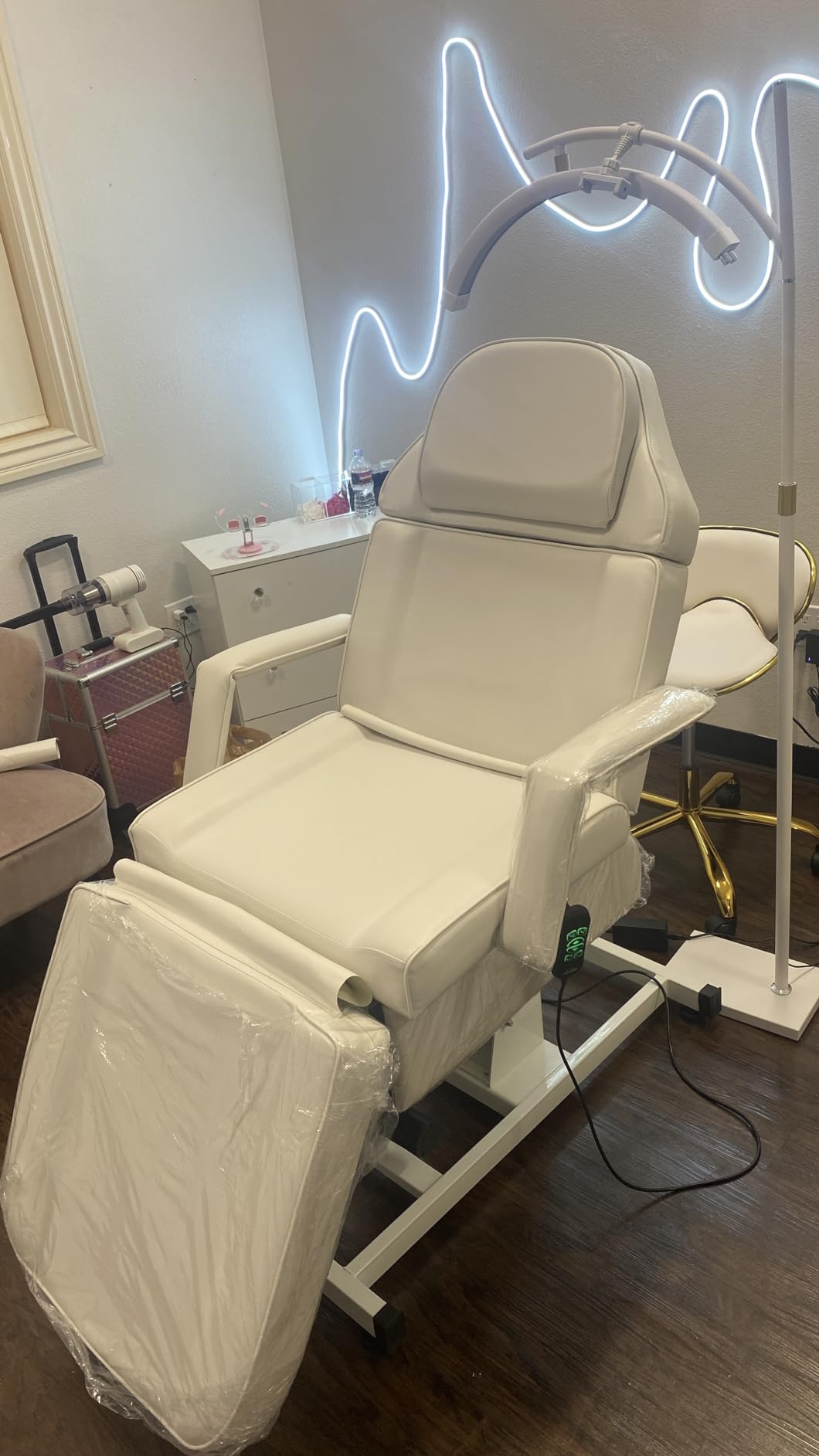 OmySalon Fully Electric Salon Facial Bed Chair, Multi-Purpose Massage Tattoo Lash Waxing Table, Height Backrest Footrest Adjustable customer photo 1