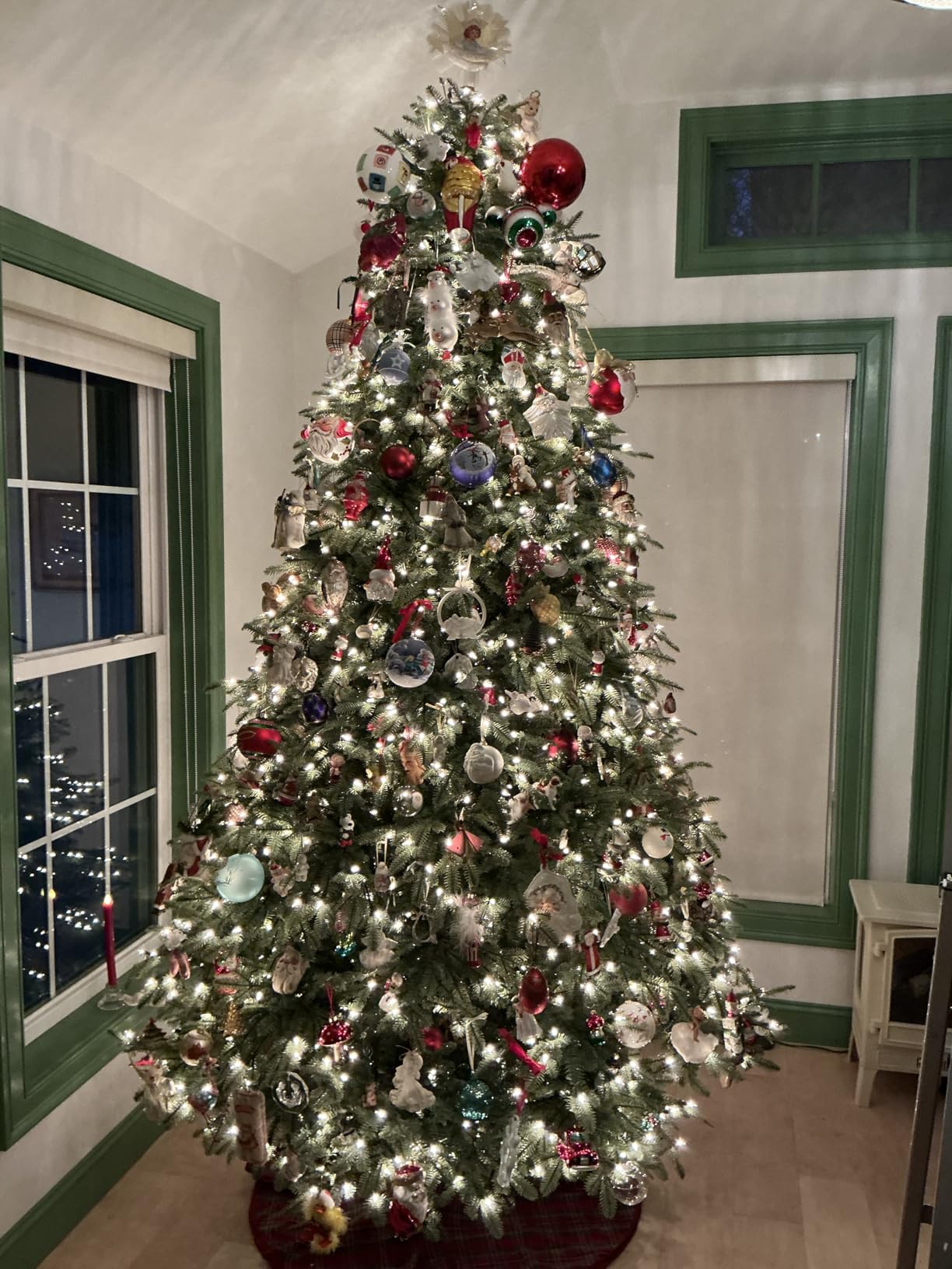 BH Balsam Fir Full Tree - Realistic Artificial Christmas Tree with Premium Stand, Easy Assembly, LED Clear Lights, 7.5ft customer photo 2