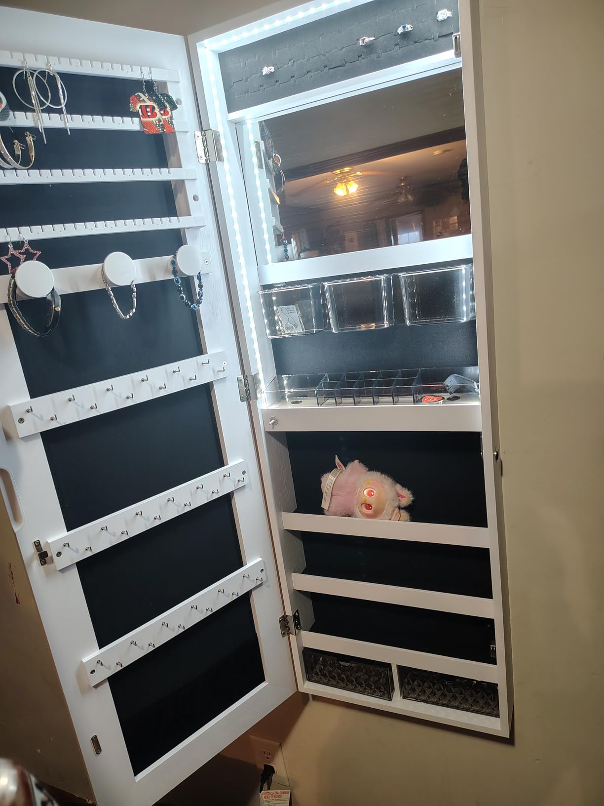 SONGMICS Mirror Jewelry Cabinet Armoire Organizer, Wall or Door Mount Storage Cabinet with Full-Length Frameless Lighted Mirror, Built-in Makeup Mirror, 2 Drawers, Lockable, White UJJC013W01 customer photo 1