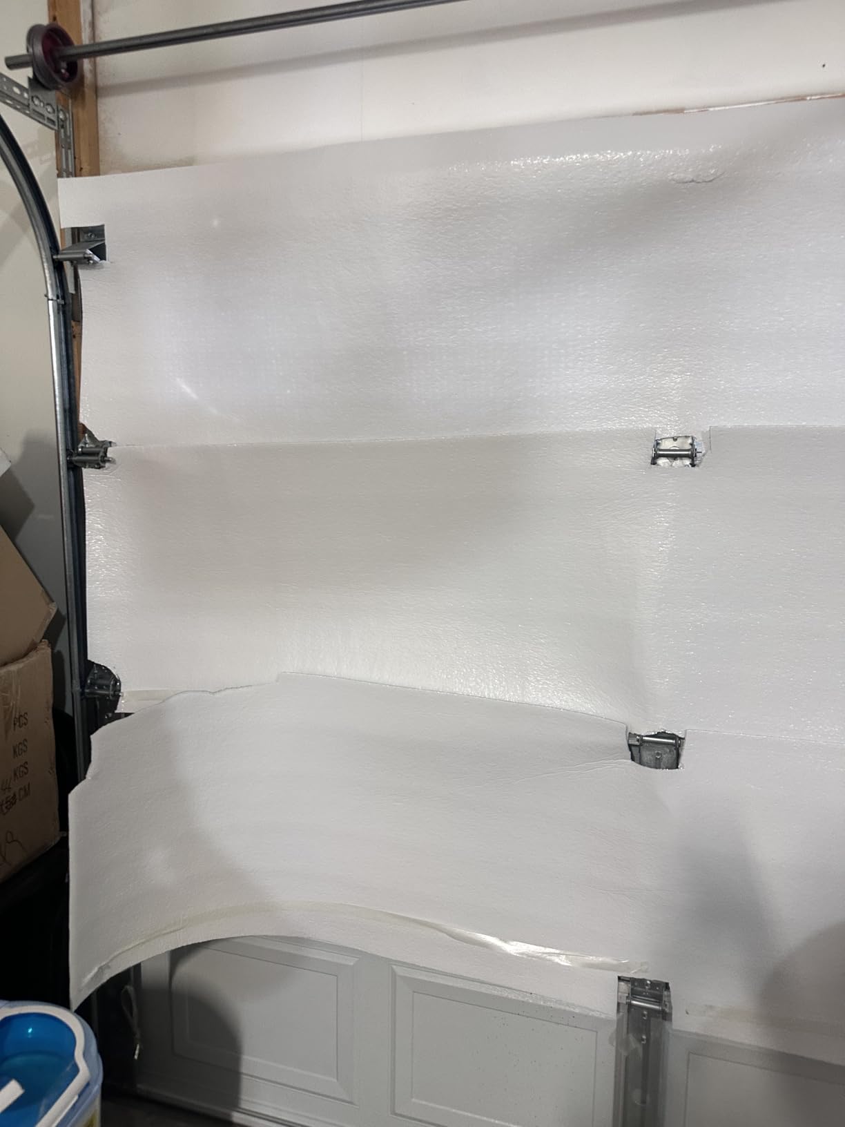NASA TECH White Reflective Foam Core 2 Car Garage Door Insulation Kit 16FT (Wide) x 8FT (HIGH) R Value 8.0 Made in USA New and Improved Heavy Duty Double Sided Tape (Also FITS 16X7) customer photo 2