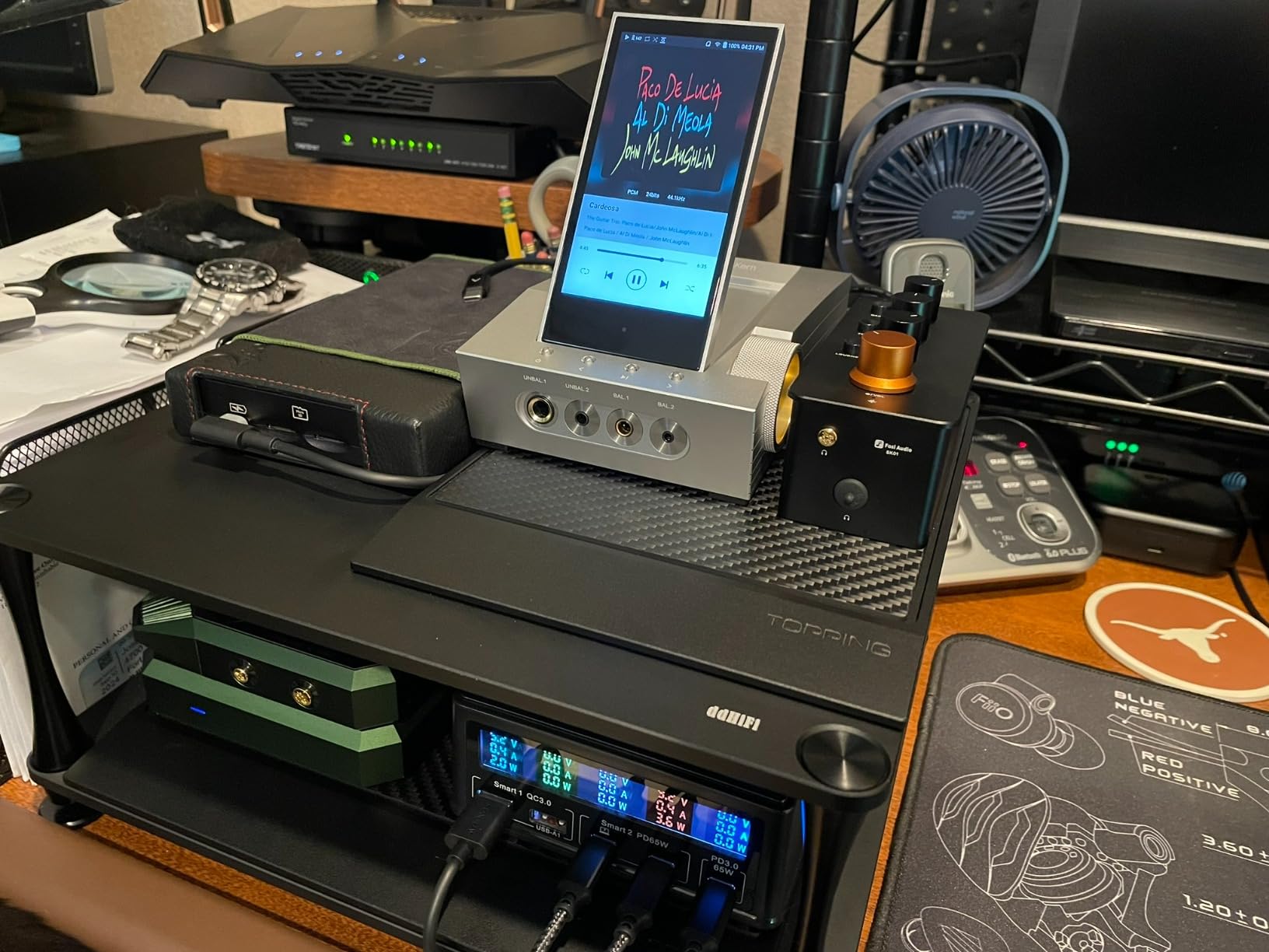 ACRO CA1000 Carriable Headphone Amplifier (Moon Silver) customer photo 1