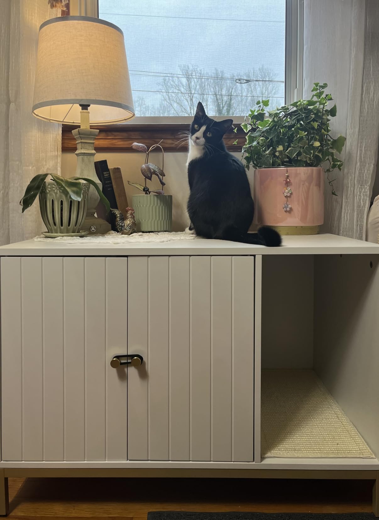 Feandrea Cat Litter Box Enclosure, Hidden Litter Box Furniture with Scratch Pad, Front Entry, Double Cabinet Doors, Modern Style, 31.5