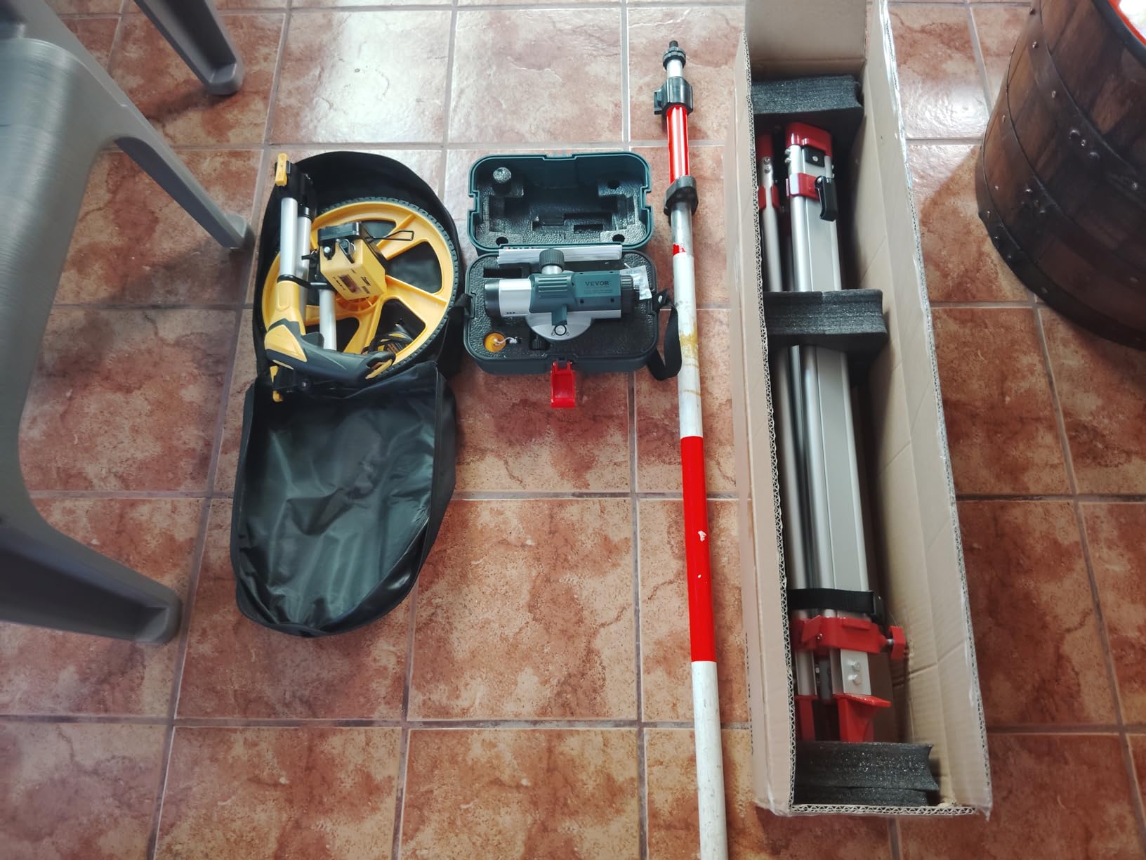 VEVOR Automatic Transit Level 24X Optical Survey Equipment Auto Level Kit High Precision Angle Level Measure customer photo 2