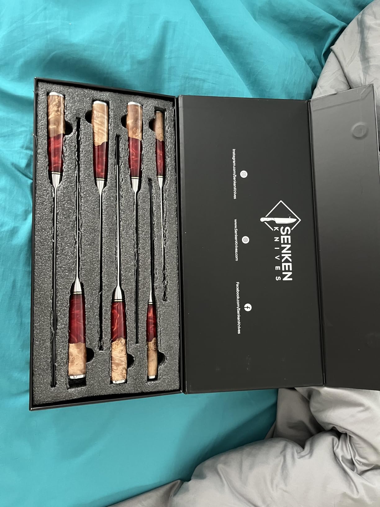 SENKEN 7-Piece Damascus Kitchen Knife Set - Tsunami Collection - 67-Layer Japanese VG10 Steel Blades, Includes Chef Knife, Cleaver, Santoku, Bread, Boning, & More customer photo 2