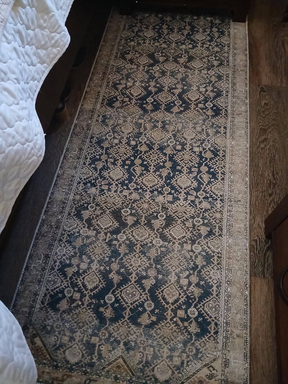 Magnolia Home by Joanna Gaines Lenna Collection LEA-05 Denim/Sand 7'-6
