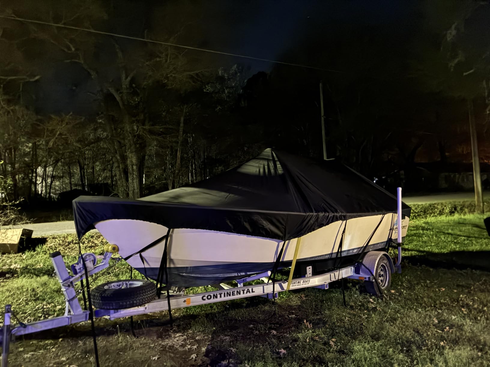 Waterproof 17-19FT Boat Cover, 1200D Heavy Duty Trailerable Cover | Marine Grade Oxford Fabric, UV & Tear Resistant, Double Stitching, Elastic Hem, Fits V-Hull/Ski Boat/Bass Boat/Fishing Boat customer photo 1