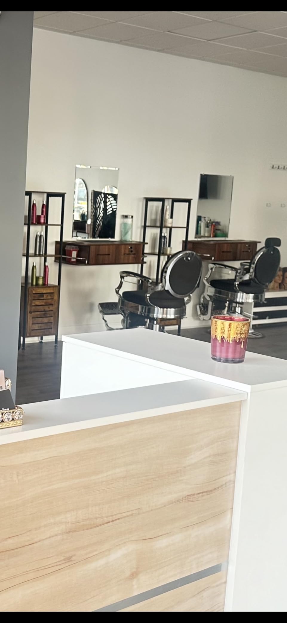 BarberPub Beauty Locking Wall Mount Styling Station, Barber Salon Station with Hair Dryer Holders, Spa Storage Floating Equipment with 2 Drawers 5012 (Brown) customer photo 2