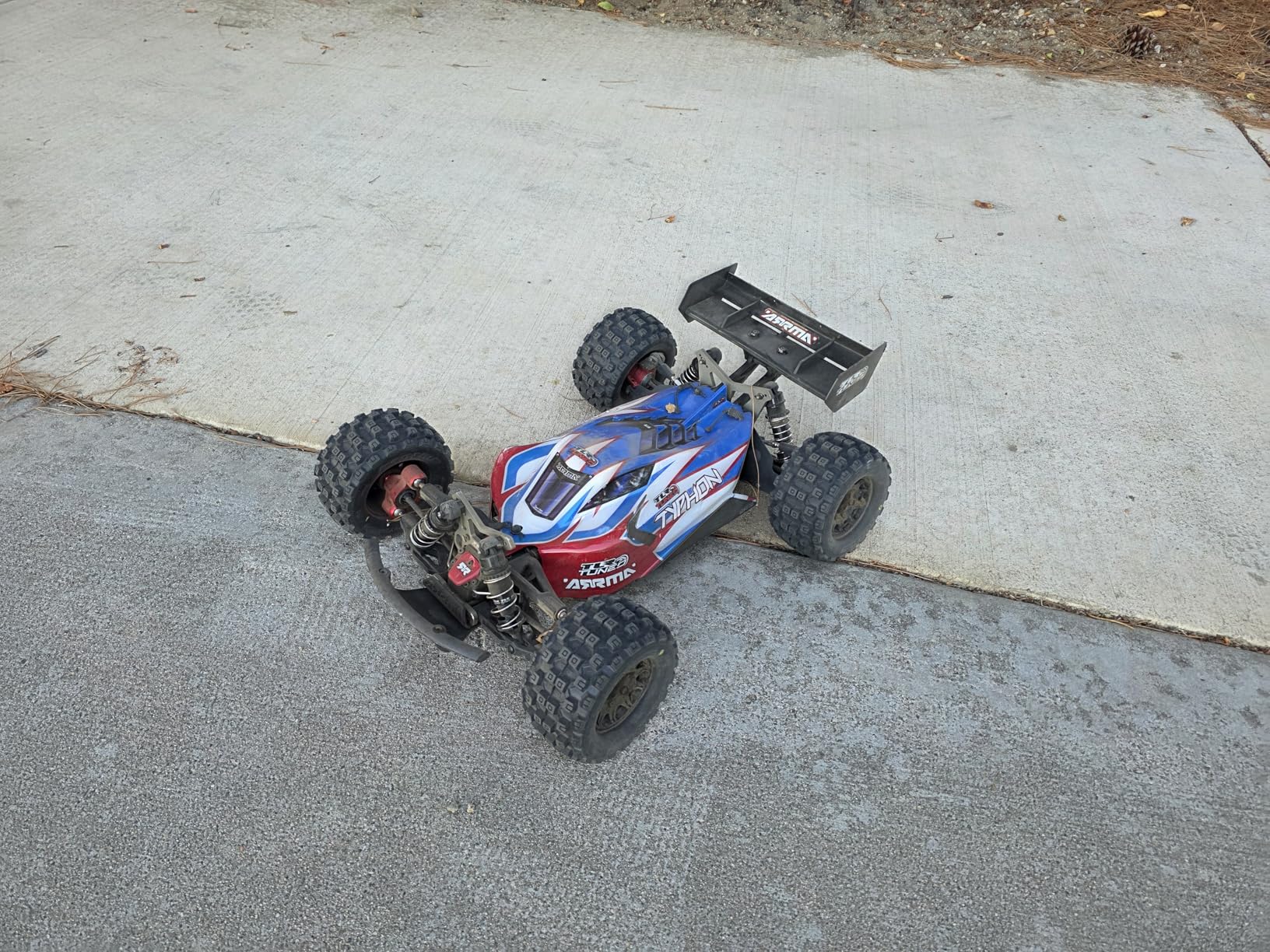 ARRMA RC Car 1/8 TLR Tuned Typhon 6S 4WD BLX Buggy RTR (Battery and Charger Not Included), Red/Blue, ARA8406 customer photo 1