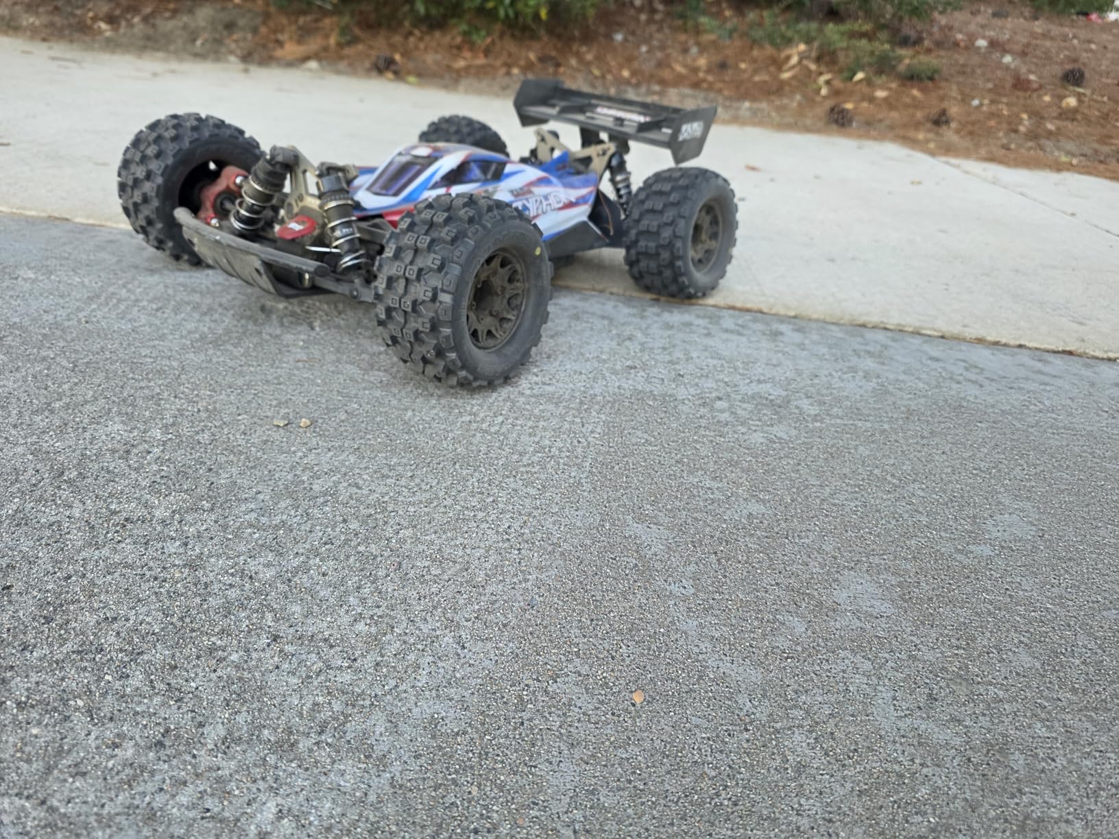 ARRMA RC Car 1/8 TLR Tuned Typhon 6S 4WD BLX Buggy RTR (Battery and Charger Not Included), Red/Blue, ARA8406 customer photo 2