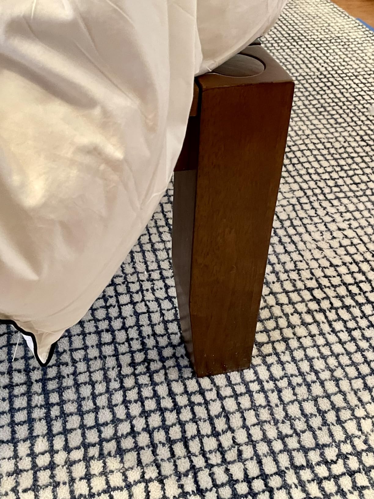 Hand-Tufted 100% Wool Pile Area Rug - Geometric Textured Grid Check Pattern (Indigo Blue, 8' x 10') customer photo 2