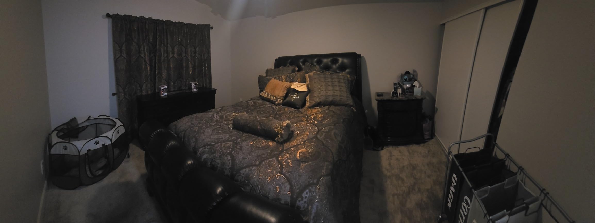 Loom and Mill Jacquard Comforter Set-9 Piece, Luxury Classic Antique Comforter Set King, Ultra Soft Damask Bedding with Euro Shams, Bedskirt, Filled Decorative Pillows(Cambridge, King),Bronze Gold customer photo 1