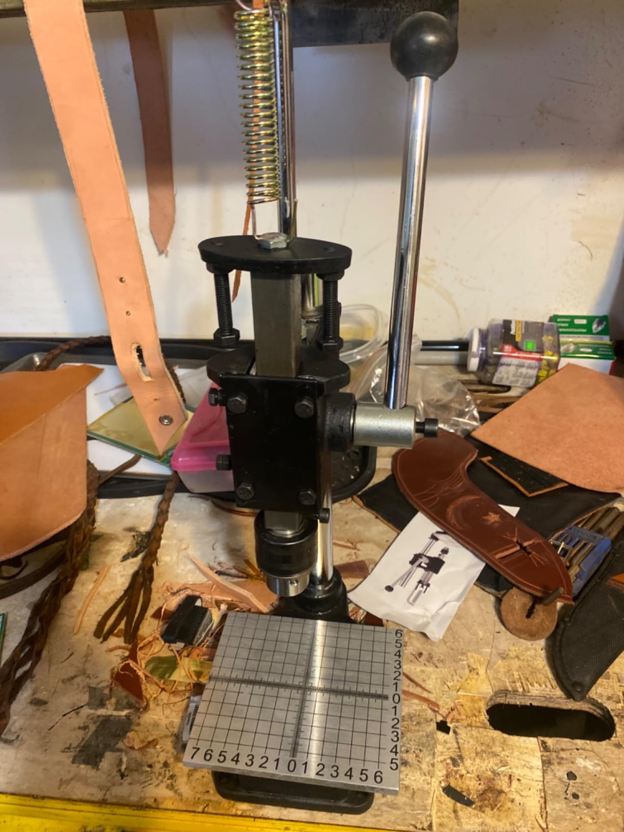 Leather Press Leather Hole Puncher Upgraded Hand Punching Machine for DIY Craft Punching Holes Cutting, Forming Pressing,Install Rivets and Snap Buttons(with Aluminum Plate and 16pcs Tools) customer photo 1