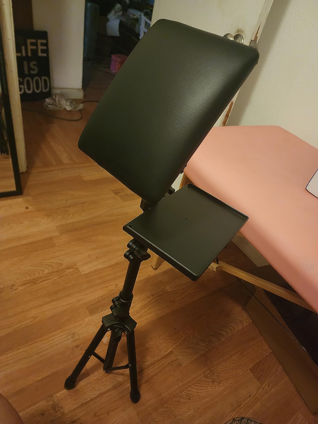 Tattoo Armrest Stand Tripod with Tray - ZHOOGE Foldable Tattoo Arm Leg Rest Stand Adjustable Height and Tilt Black Leather Pad customer photo 2
