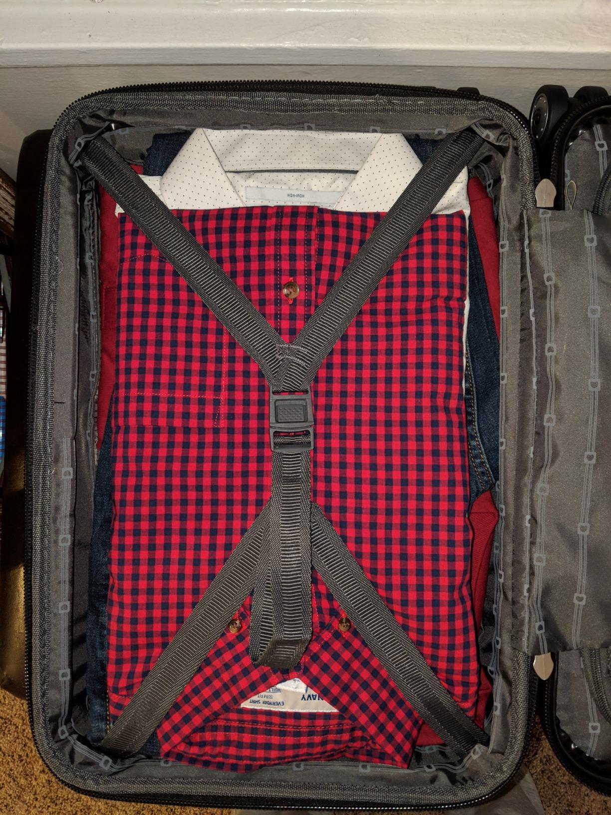 DELSEY PARIS Helium Aero Hardside Expandable Luggage with Spinner Wheels, Brushed Charcoal, 2-Piece Set (21/24) customer photo 2
