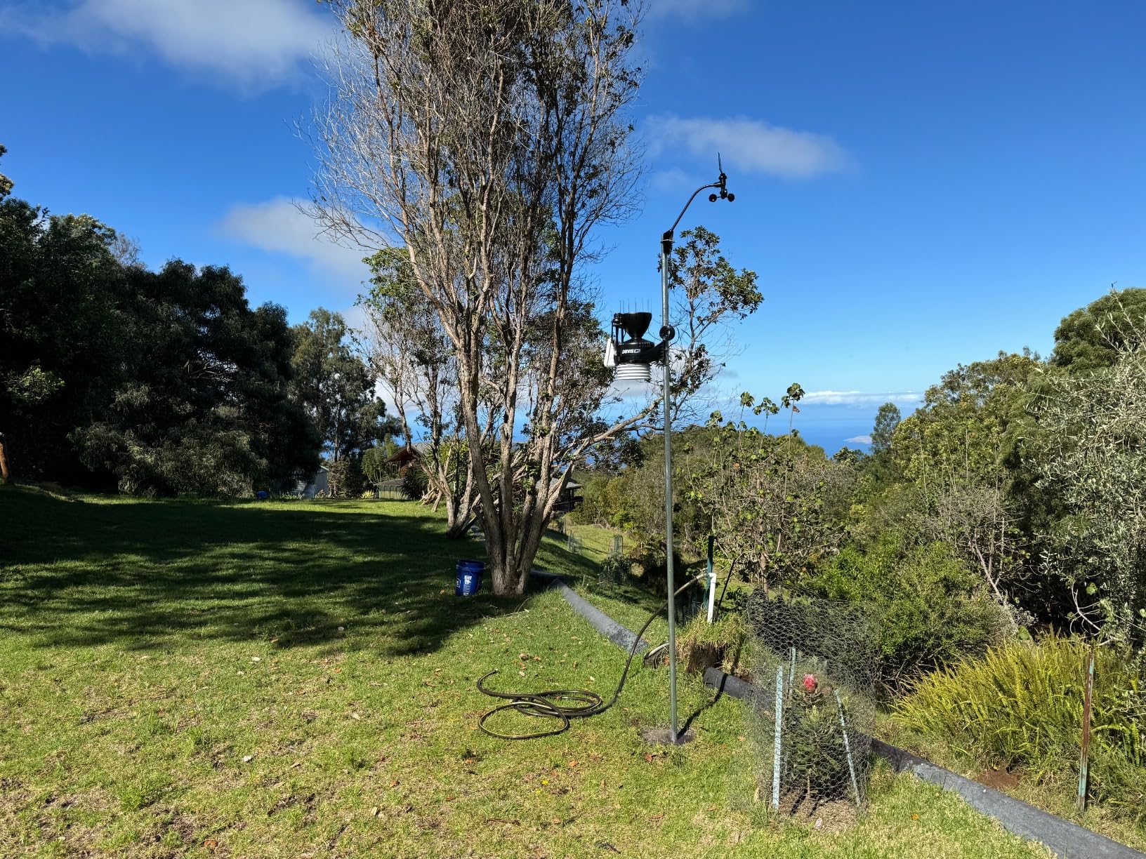 Davis Vantage Pro2 Plus Wireless Weather Station w/UV & Solar Radiation Sensors and WeatherLink Console customer photo 1