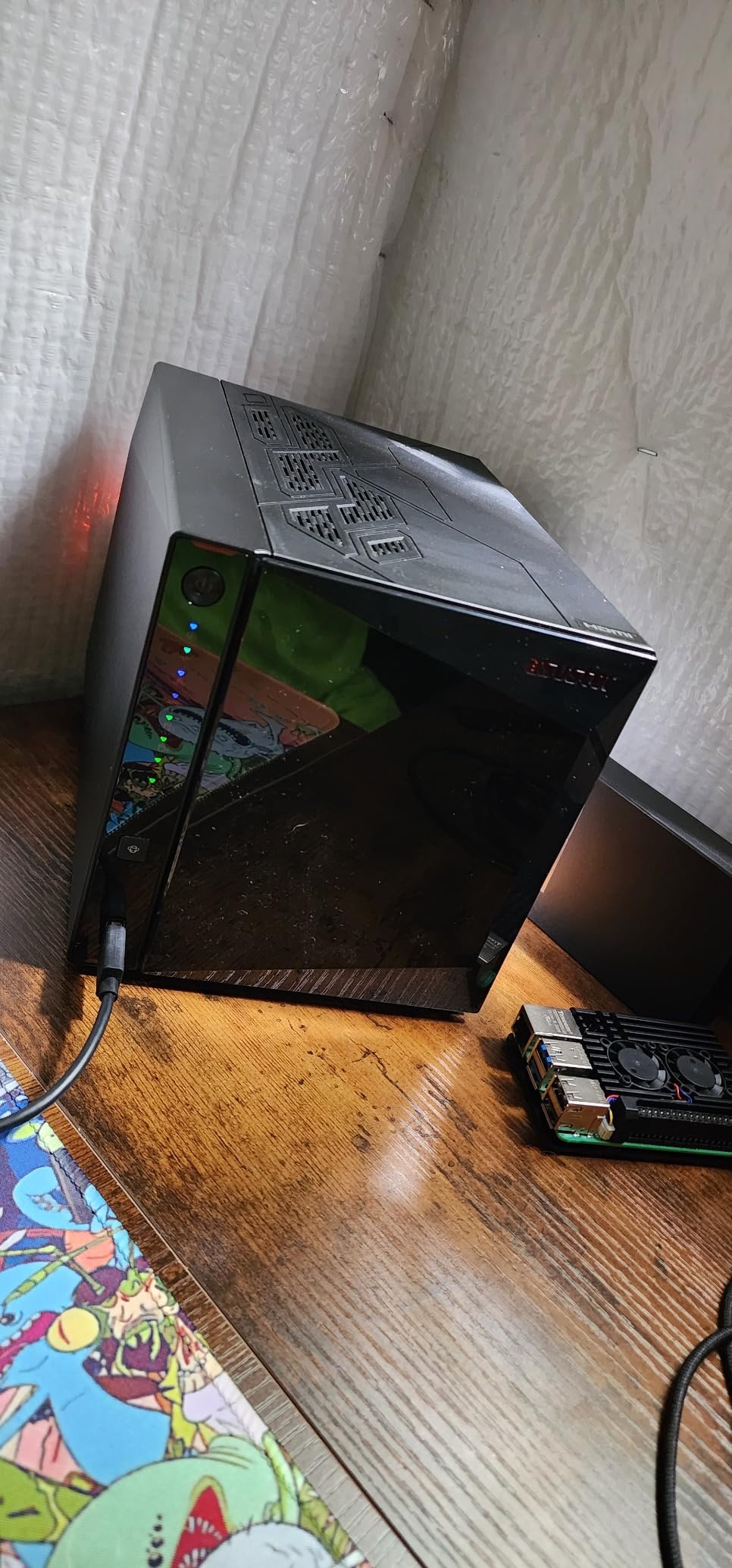 Asustor AS5404T 4 Bay NAS, Intel Quad-Core 2.0GHz CPU, 4X M.2 NVMe SSD Slots, 2x 2.5 GbE Ports, 4GB DDR4 RAM (Diskless) customer photo 1