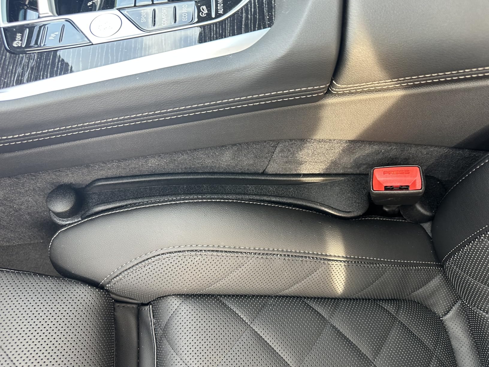 Givifive Car Seat Gap Filler Set of 2, Soft Foam Multifunctional Seat Side Gap Filler with Organizer & Hook Function, 3in1 Gap Stopper Universal Fit Car SUV Truck Fill The Gap Between Seat & Console customer photo 1